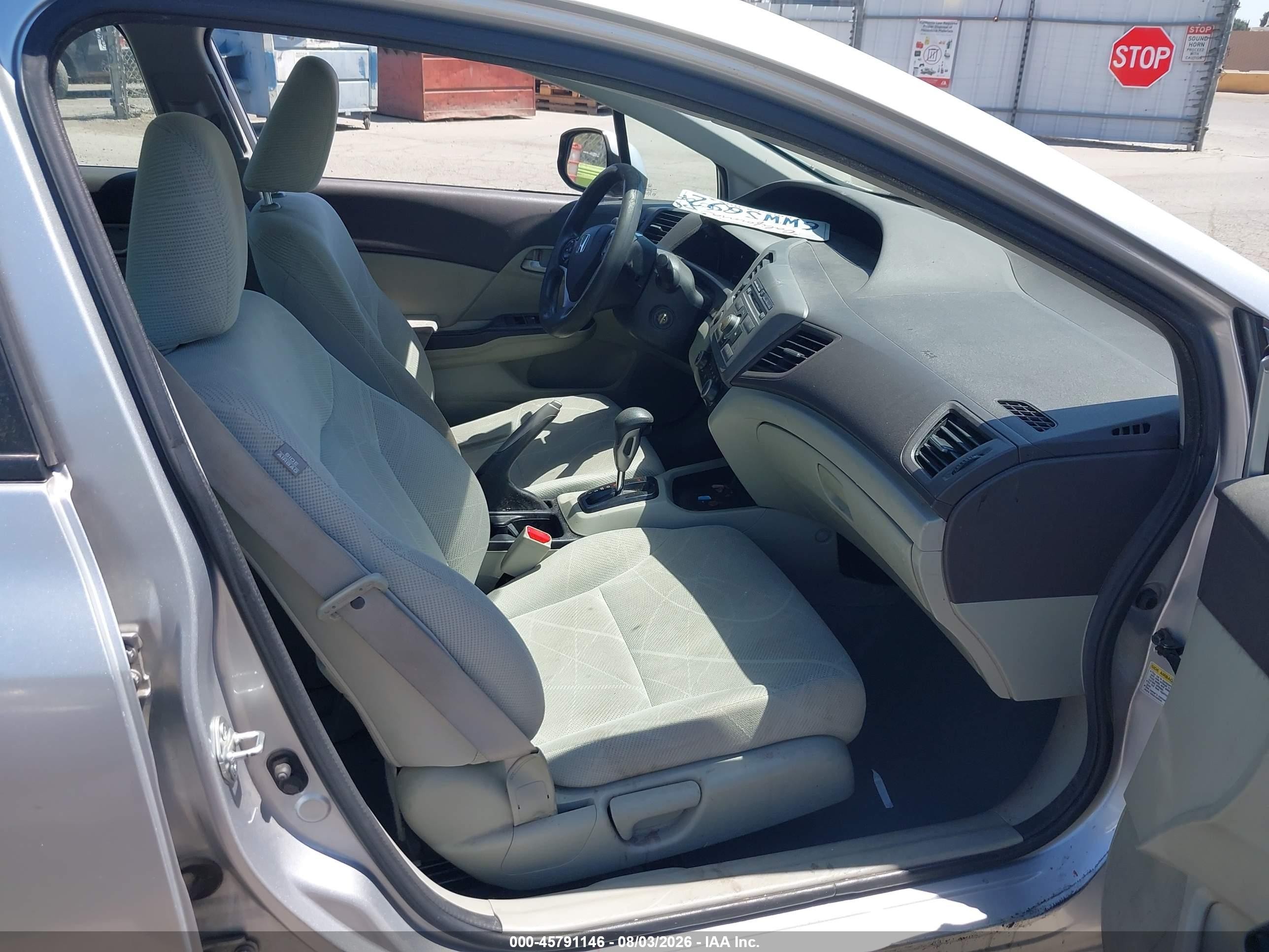 2012 Honda Civic Lx Silver vin: 19XFB2F50CE348119