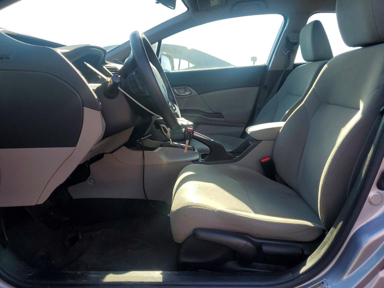 2013 Honda Civic Lx Silver vin: 19XFB2F50DE040093