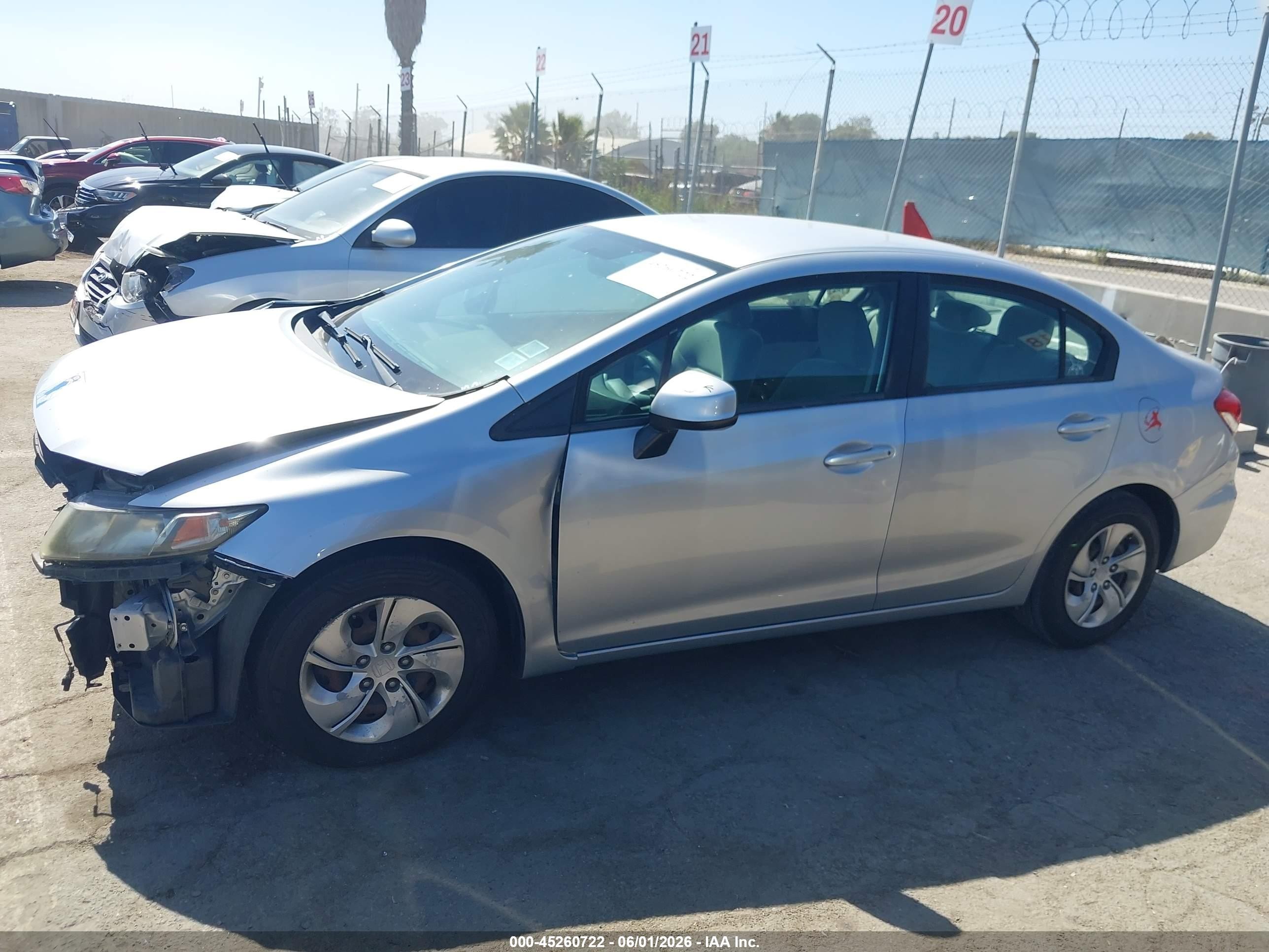 2013 Honda Civic Lx Silver vin: 19XFB2F50DE229813