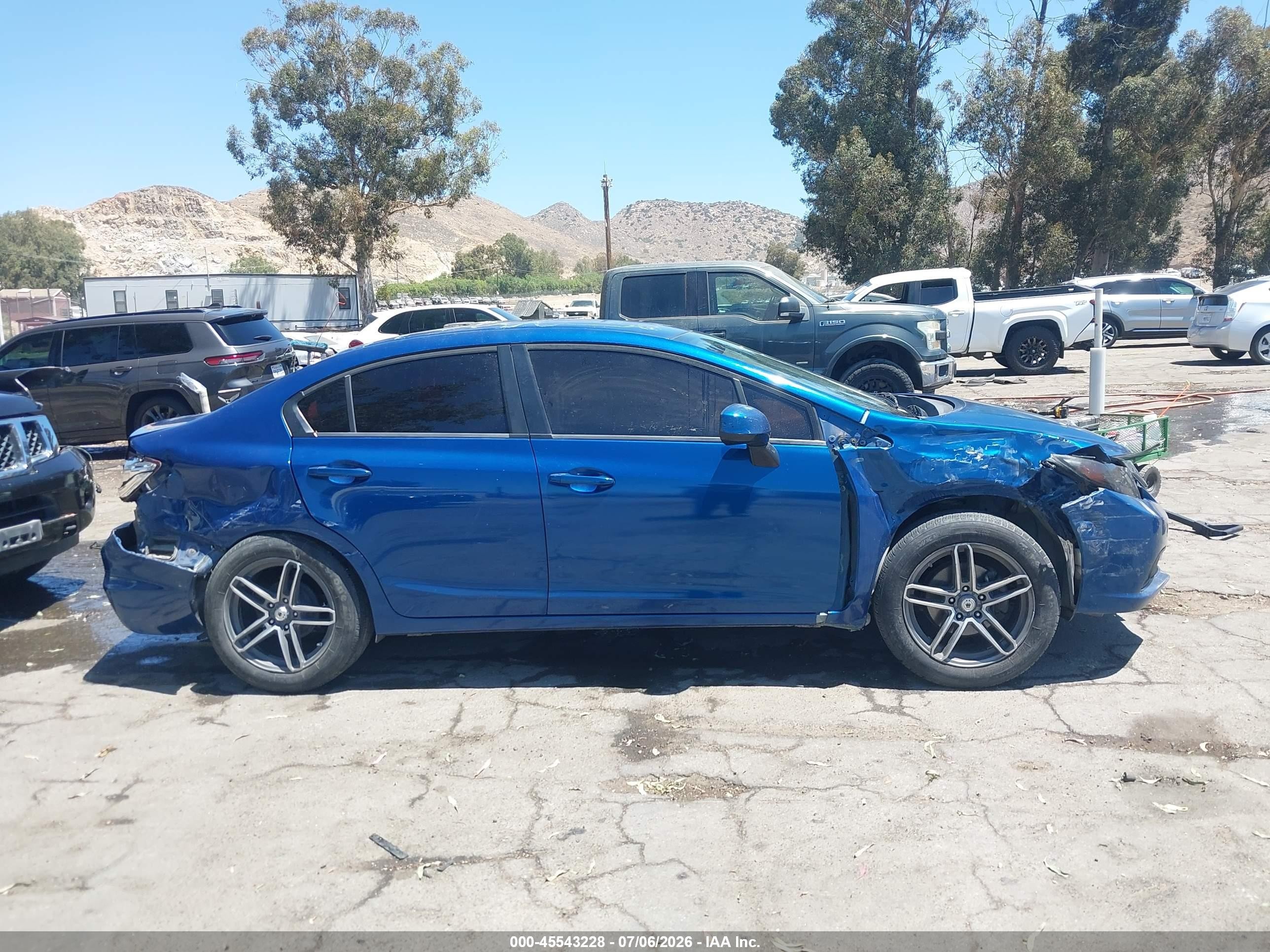 2013 Honda Civic Lx Blue vin: 19XFB2F50DE275075