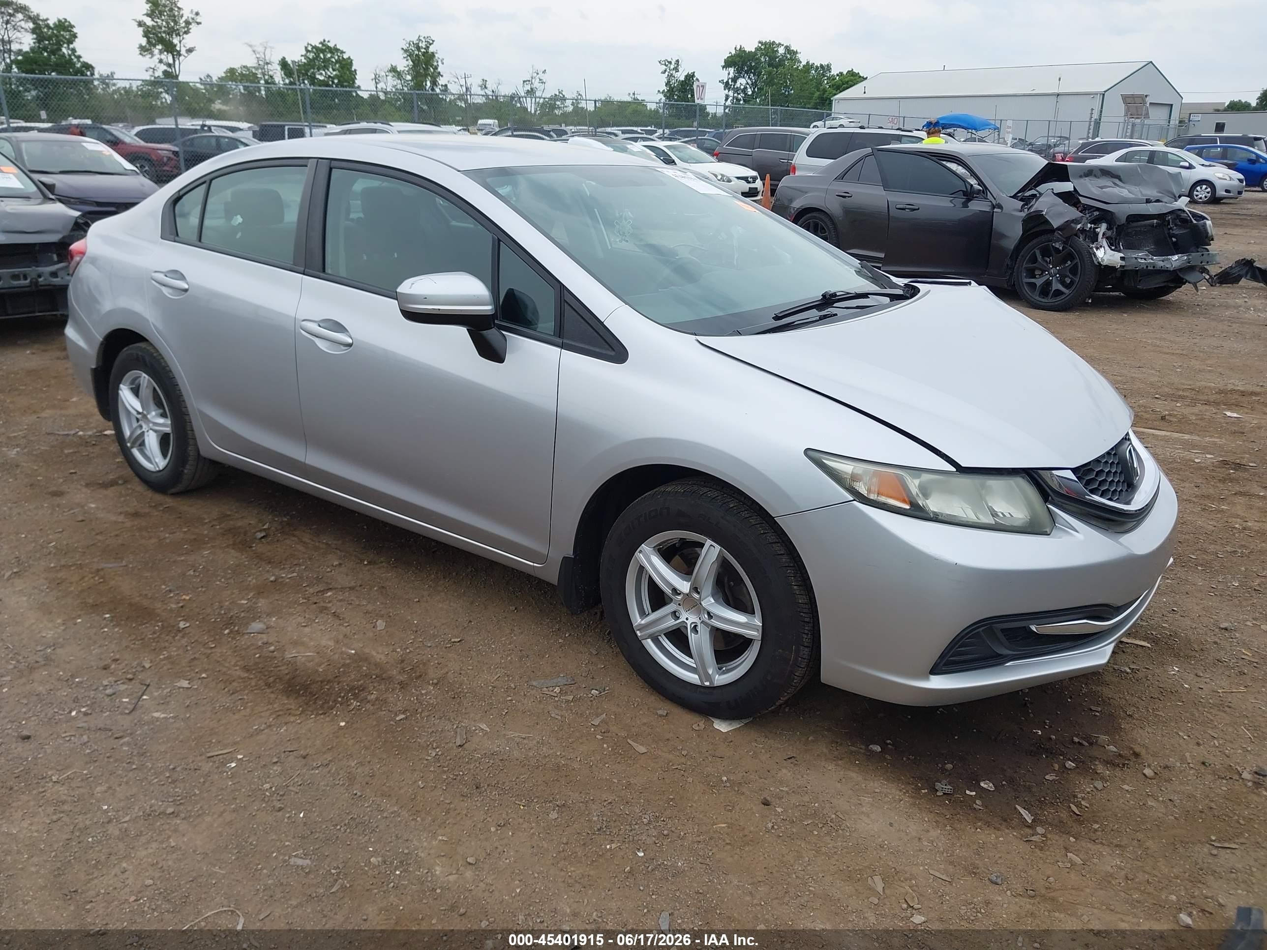 2014 Honda Civic Lx Серебряный vin: 19XFB2F50EE001568