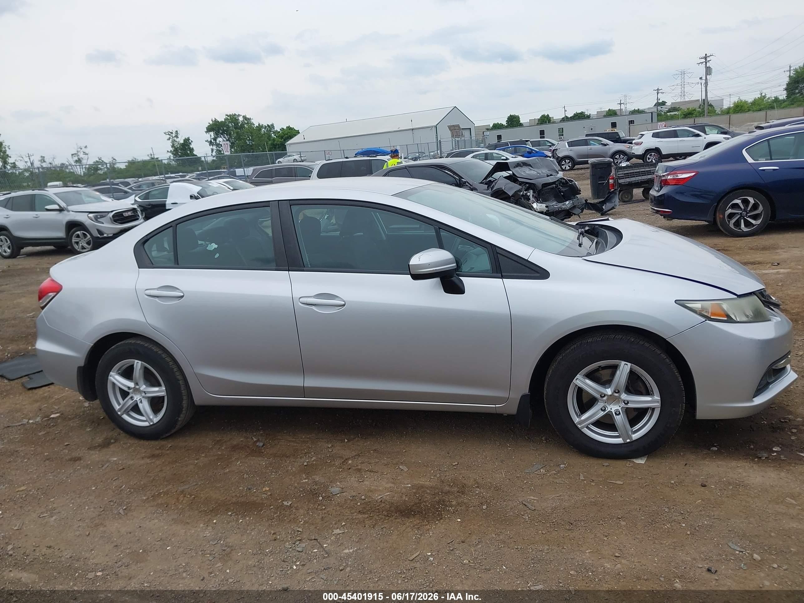 2014 Honda Civic Lx Серебряный vin: 19XFB2F50EE001568