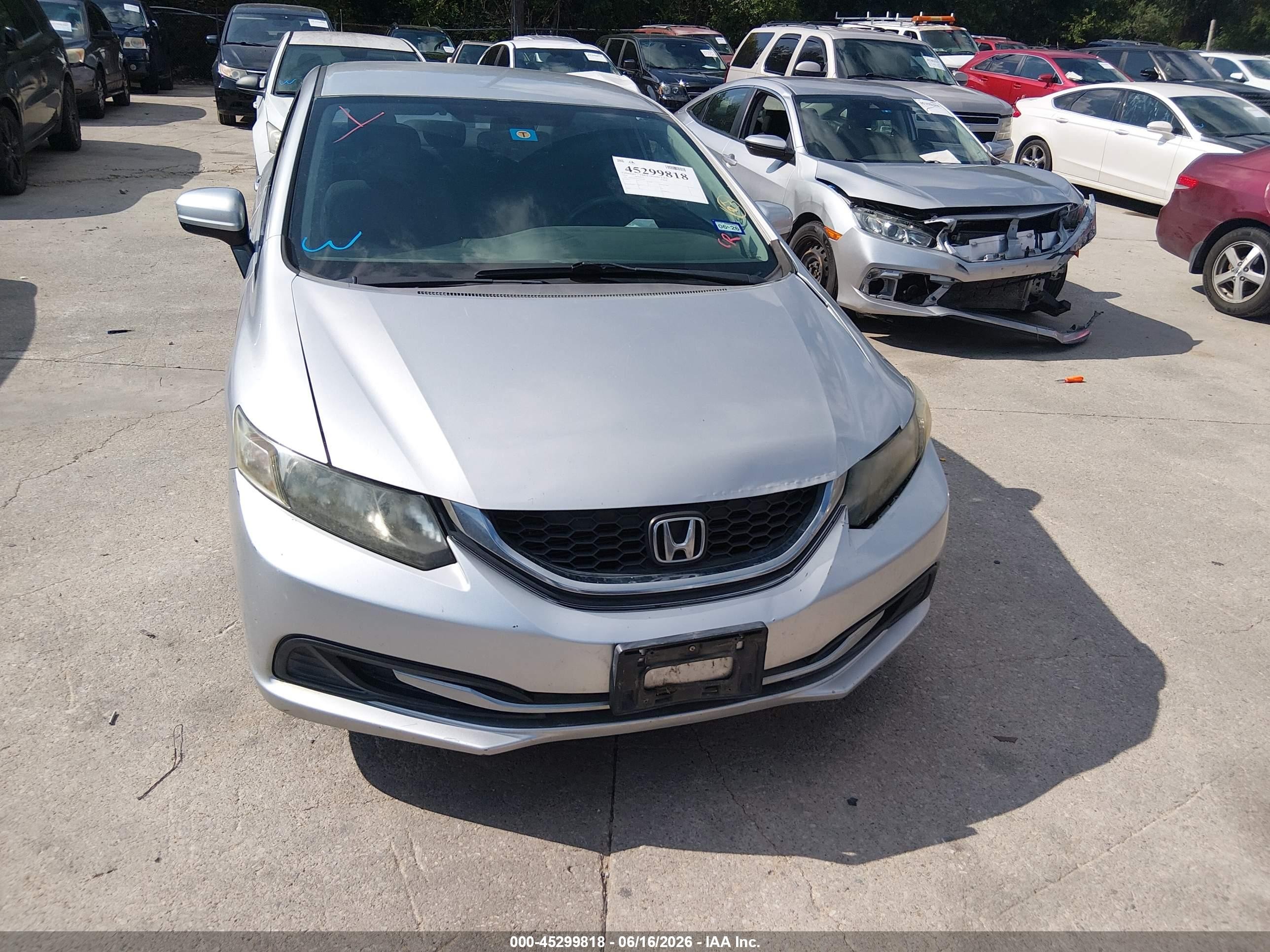 2014 Honda Civic Lx Silver vin: 19XFB2F50EE036384
