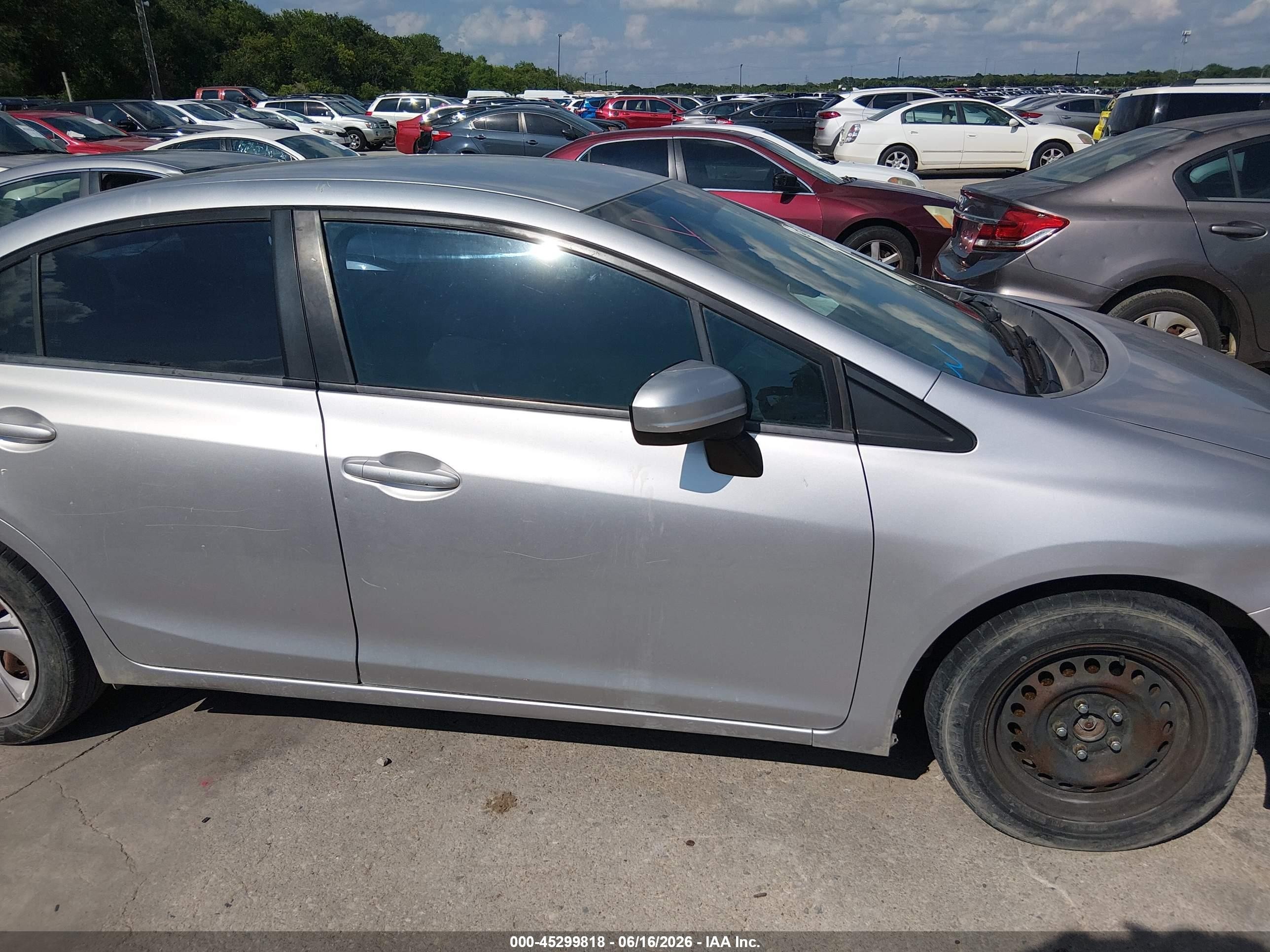 2014 Honda Civic Lx Silver vin: 19XFB2F50EE036384