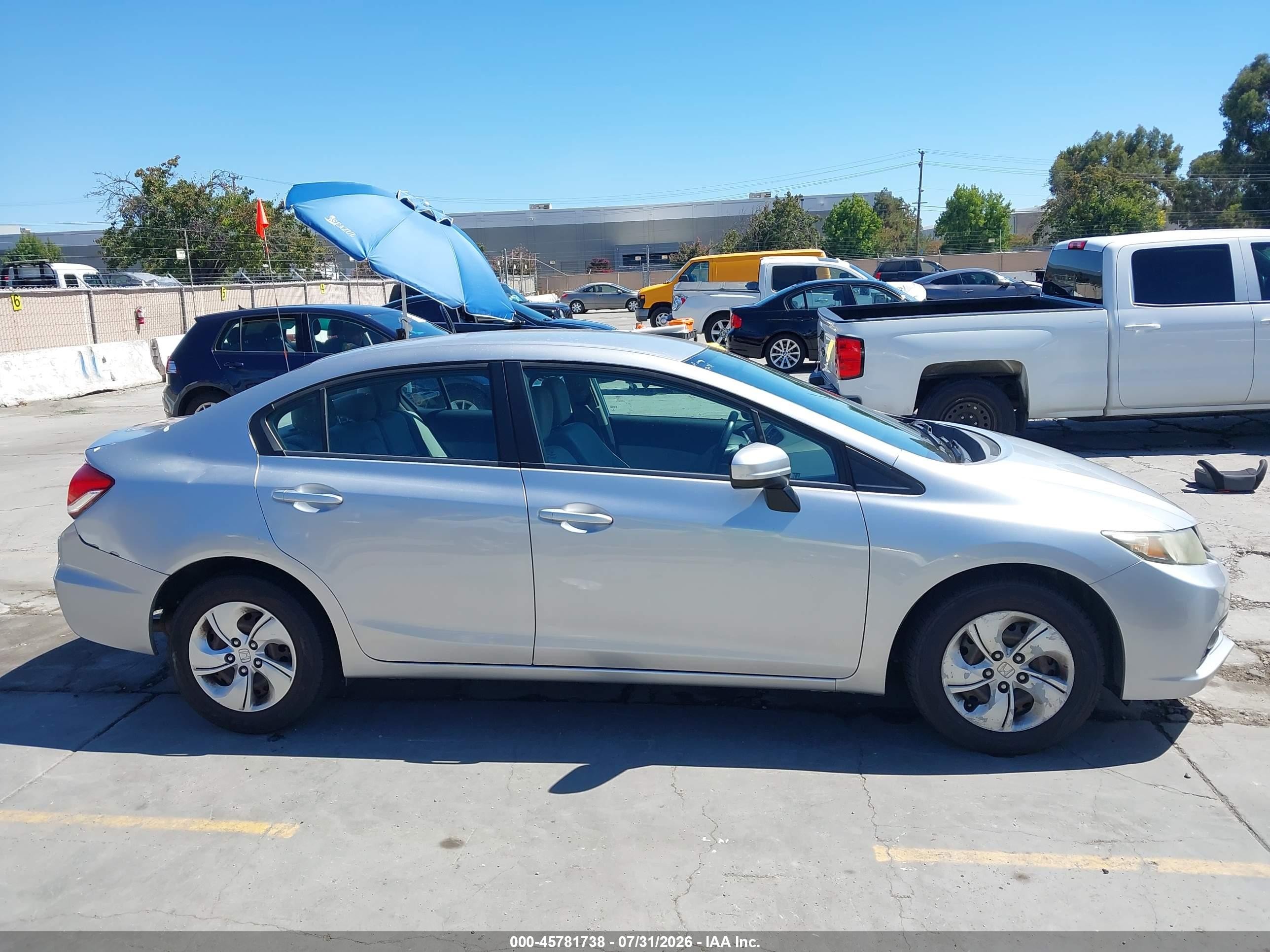 2014 Honda Civic Lx Silver vin: 19XFB2F50EE202323