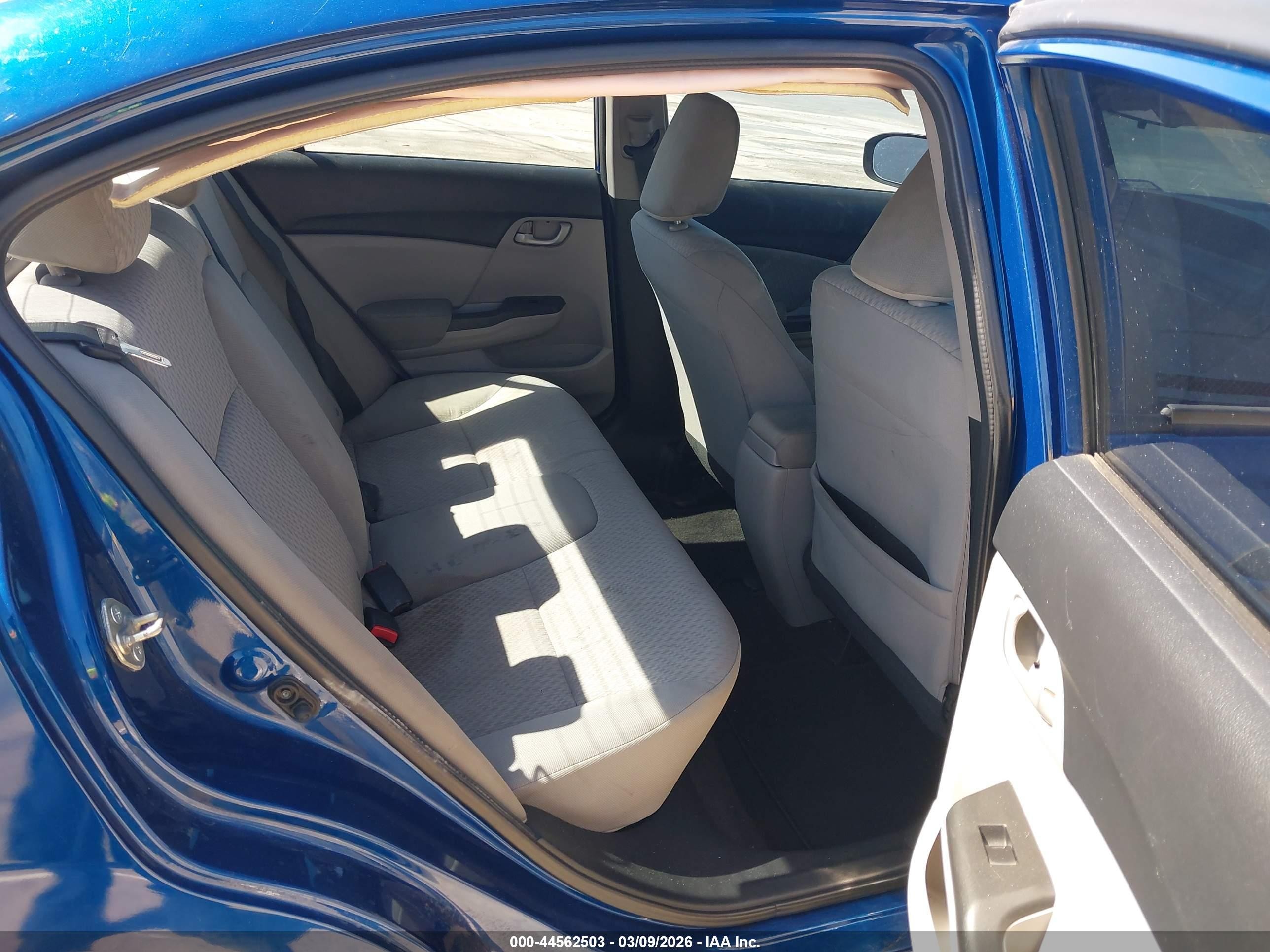 2014 Honda Civic Lx Blue vin: 19XFB2F50EE226055