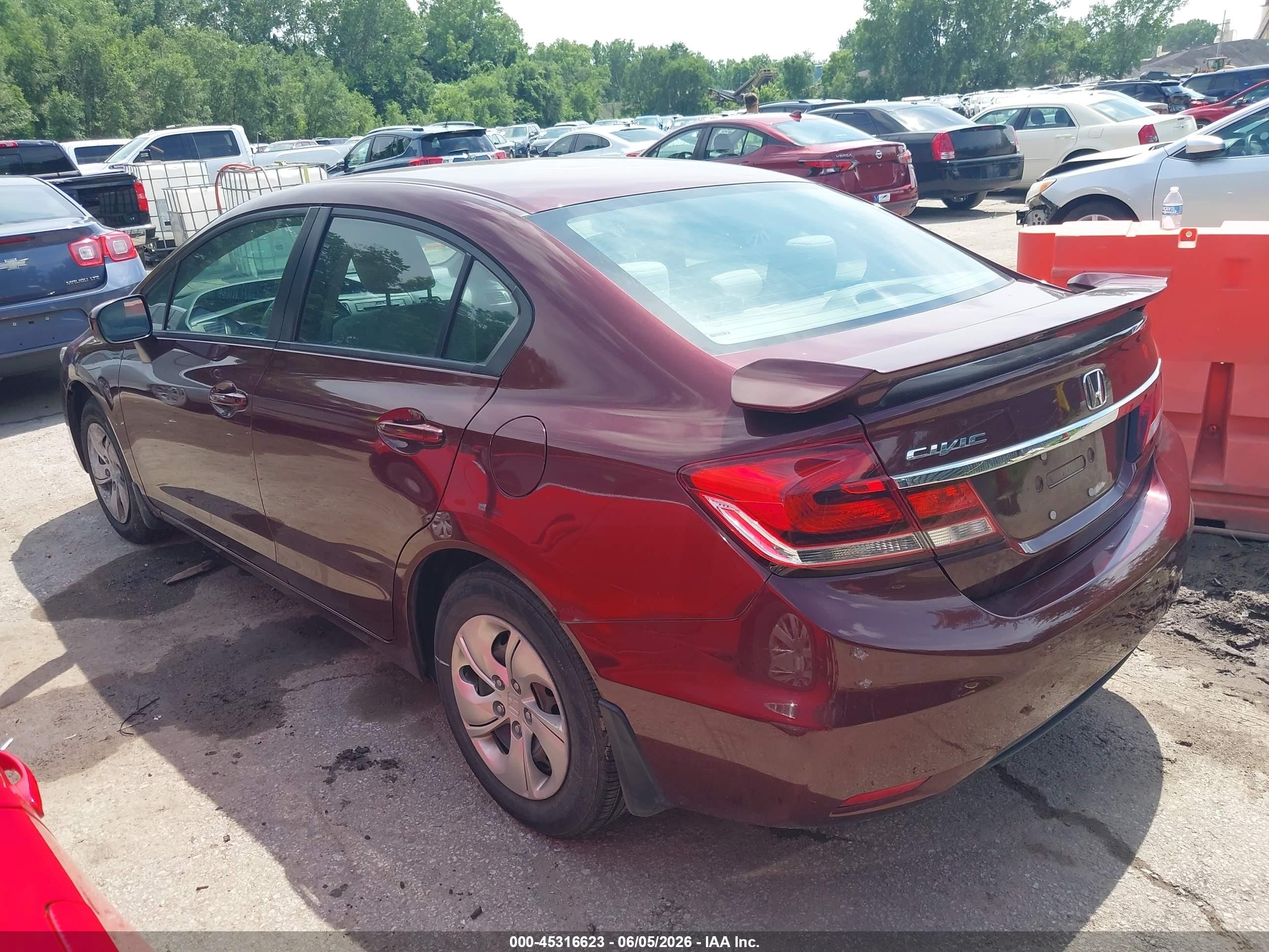 2015 Honda Civic Lx Red vin: 19XFB2F50FE011390