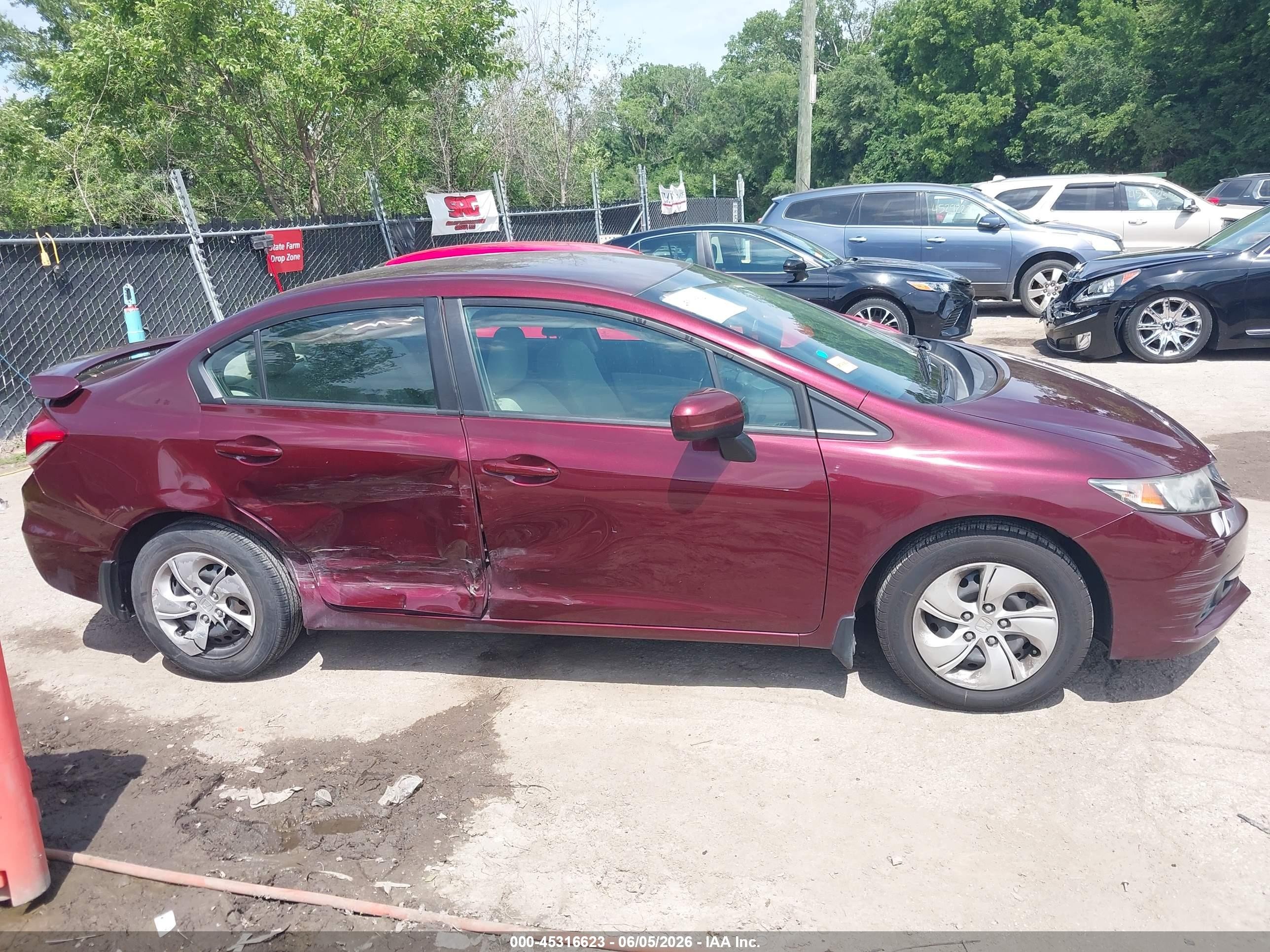2015 Honda Civic Lx Red vin: 19XFB2F50FE011390