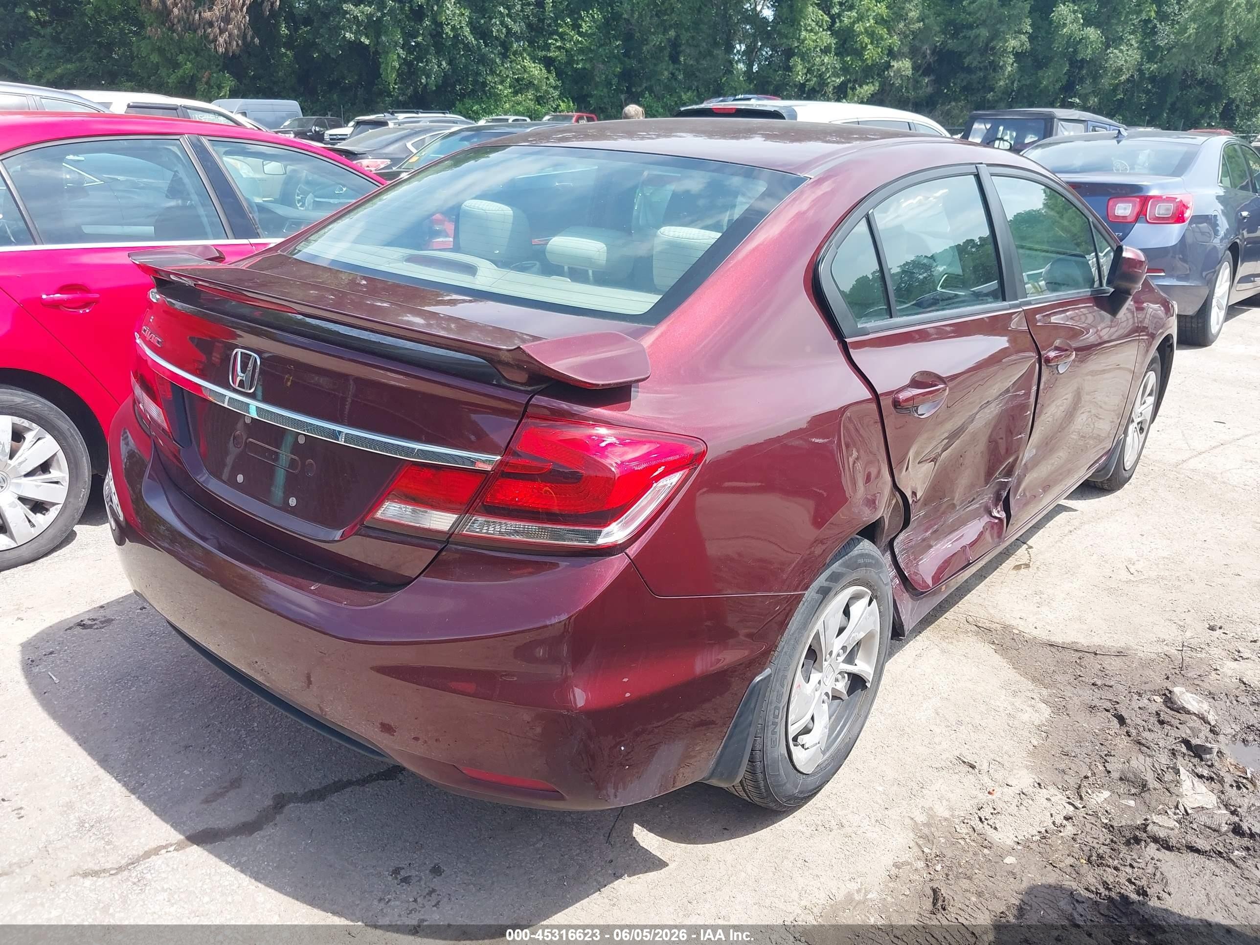 2015 Honda Civic Lx Red vin: 19XFB2F50FE011390