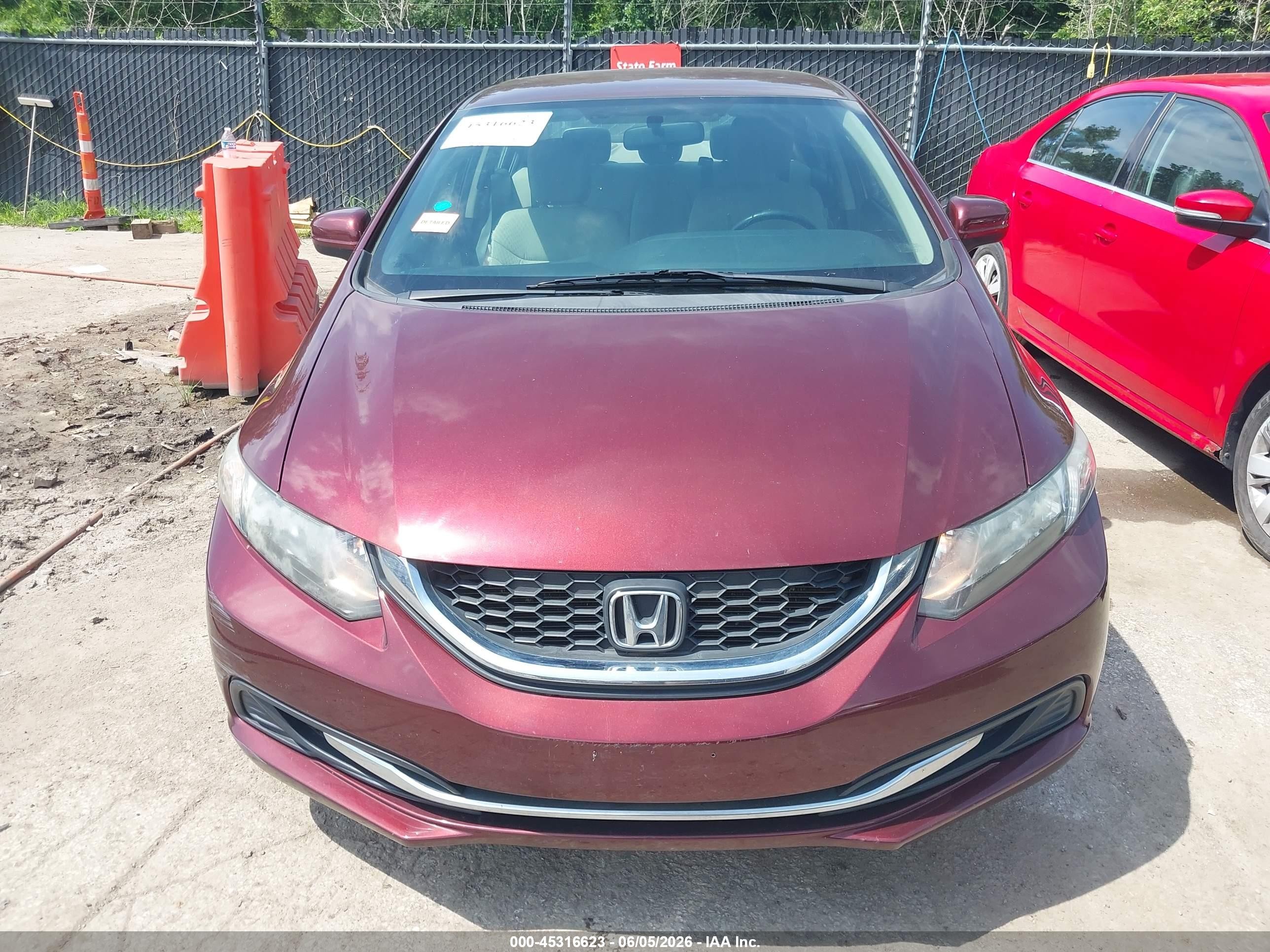 2015 Honda Civic Lx Red vin: 19XFB2F50FE011390
