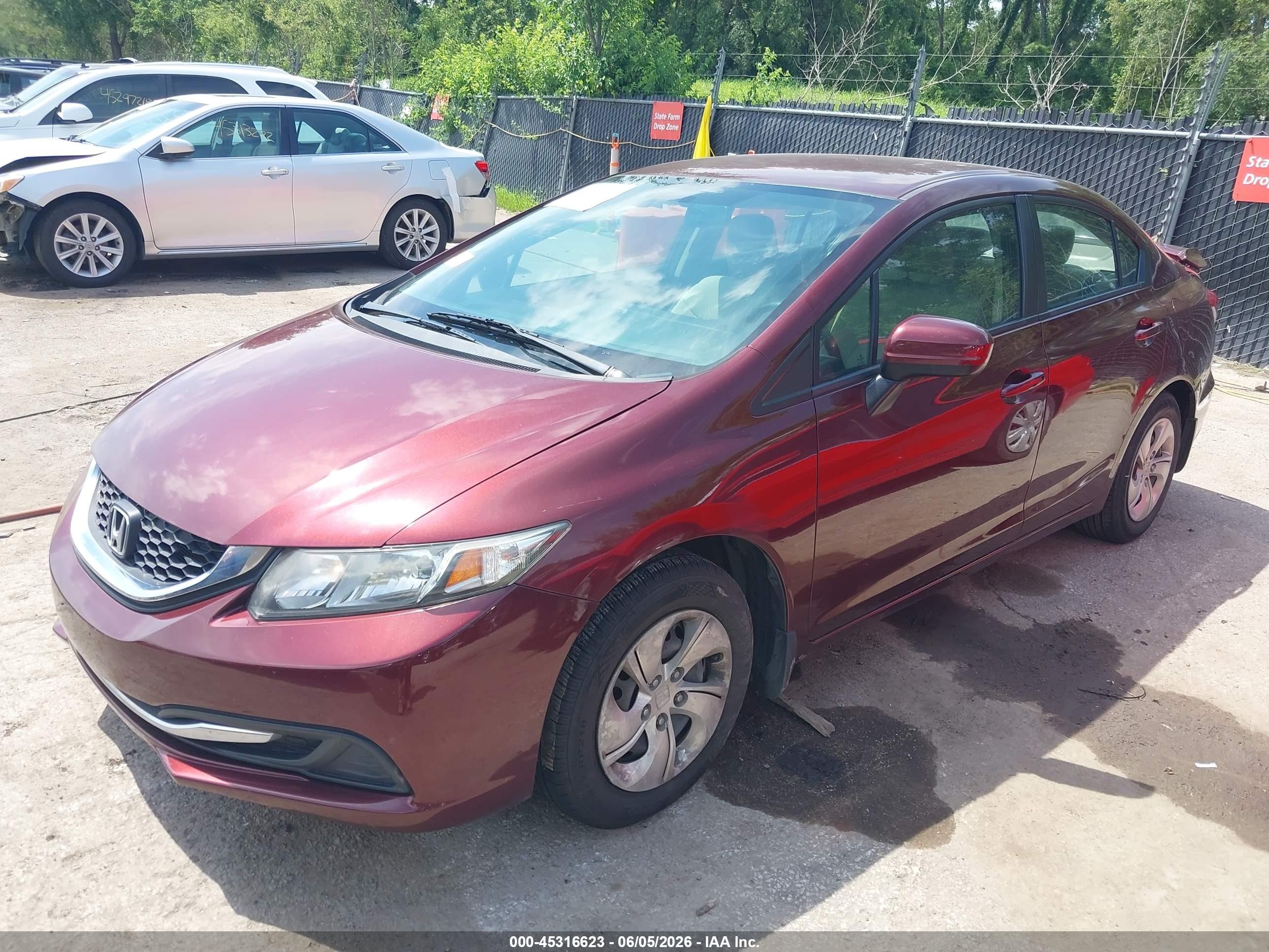 2015 Honda Civic Lx Red vin: 19XFB2F50FE011390