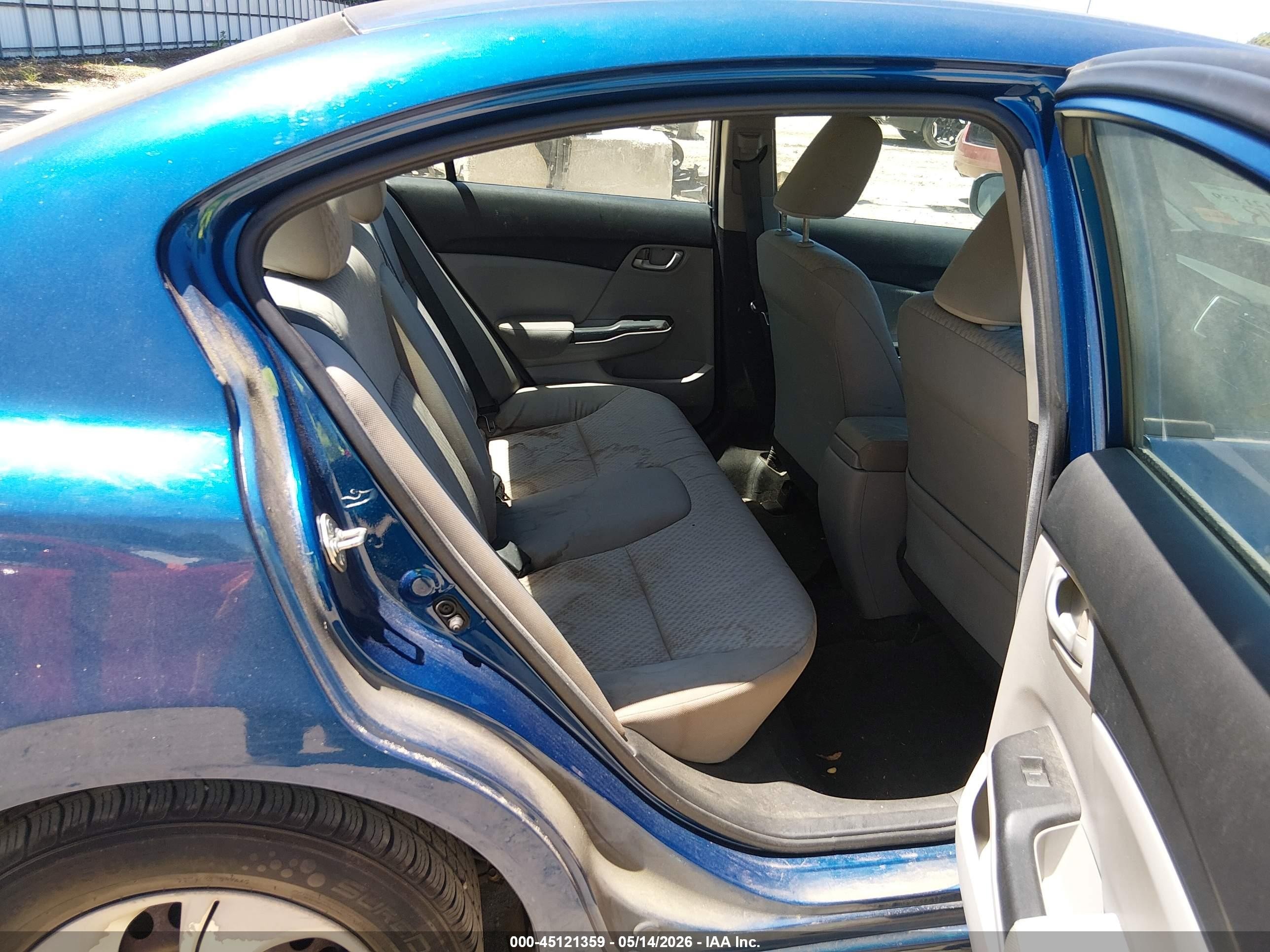 2015 Honda Civic Lx Blue vin: 19XFB2F50FE075218