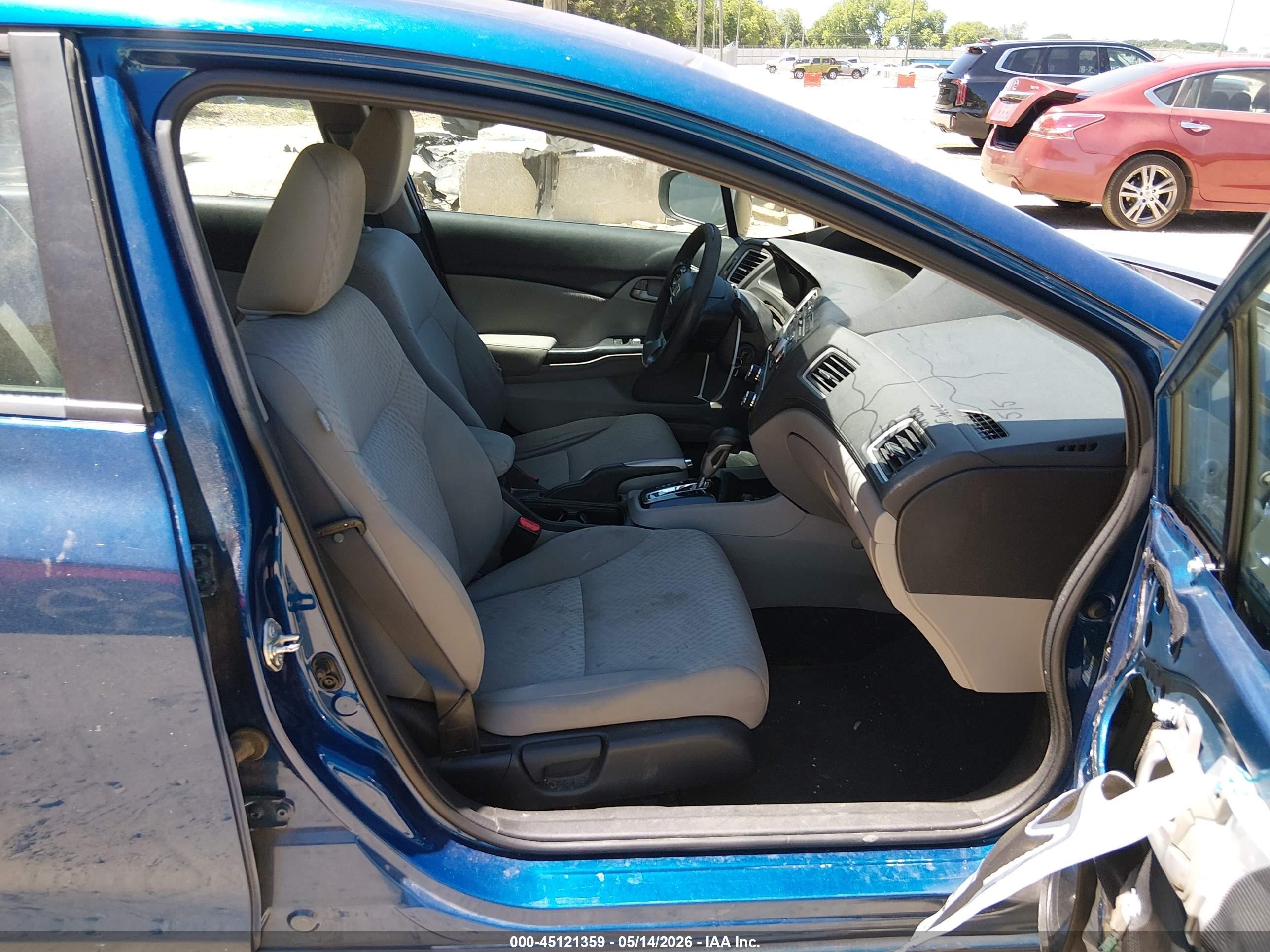 2015 Honda Civic Lx Blue vin: 19XFB2F50FE075218