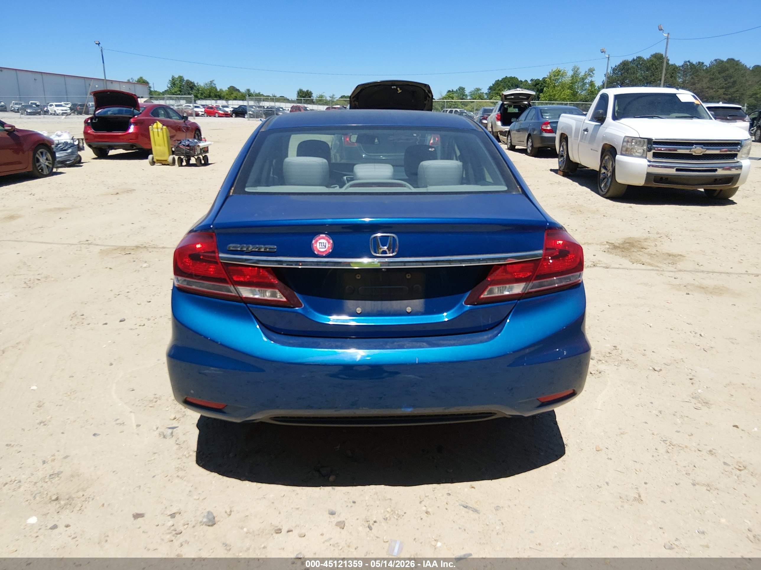 2015 Honda Civic Lx Blue vin: 19XFB2F50FE075218