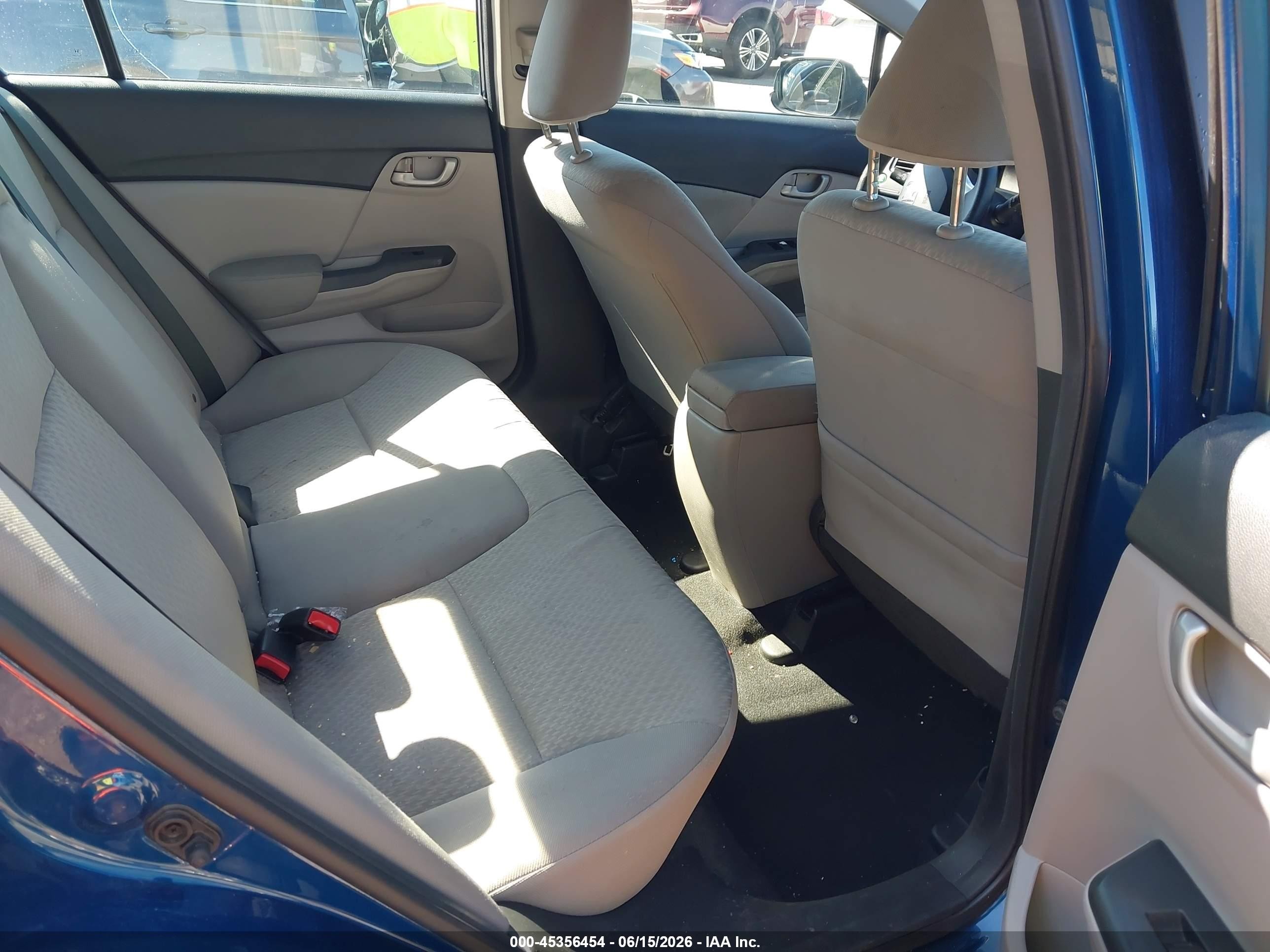 2015 Honda Civic Lx Blue vin: 19XFB2F50FE221035