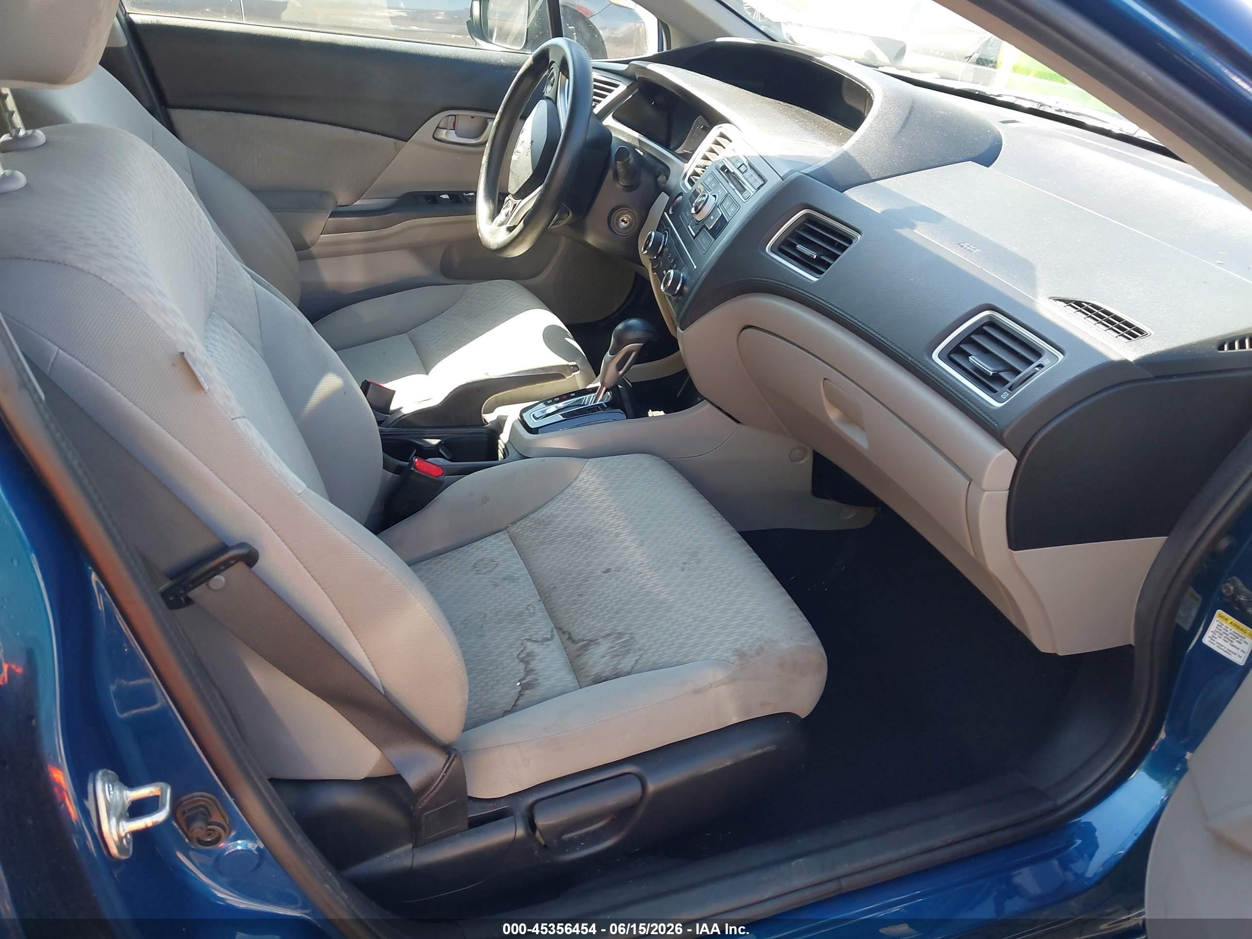 2015 Honda Civic Lx Blue vin: 19XFB2F50FE221035
