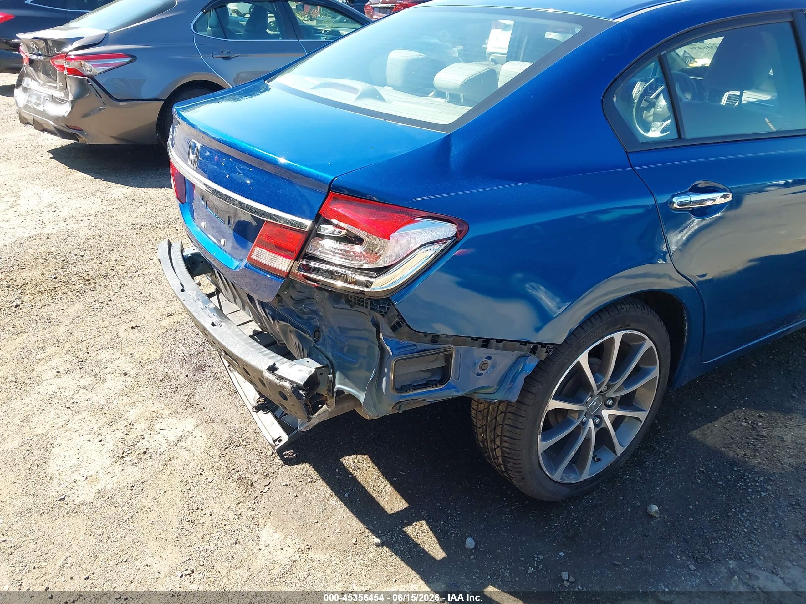 2015 Honda Civic Lx Blue vin: 19XFB2F50FE221035