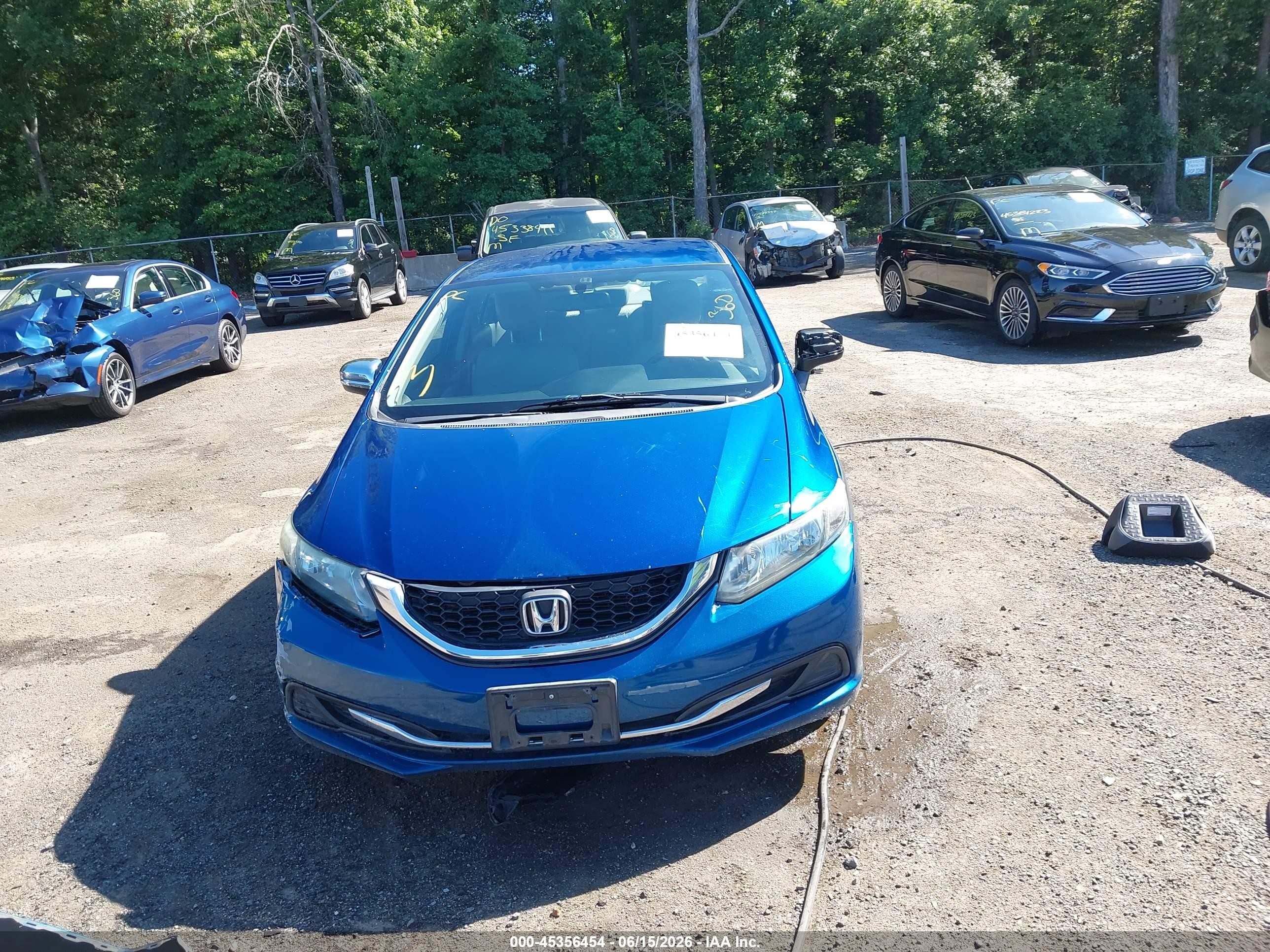 2015 Honda Civic Lx Blue vin: 19XFB2F50FE221035