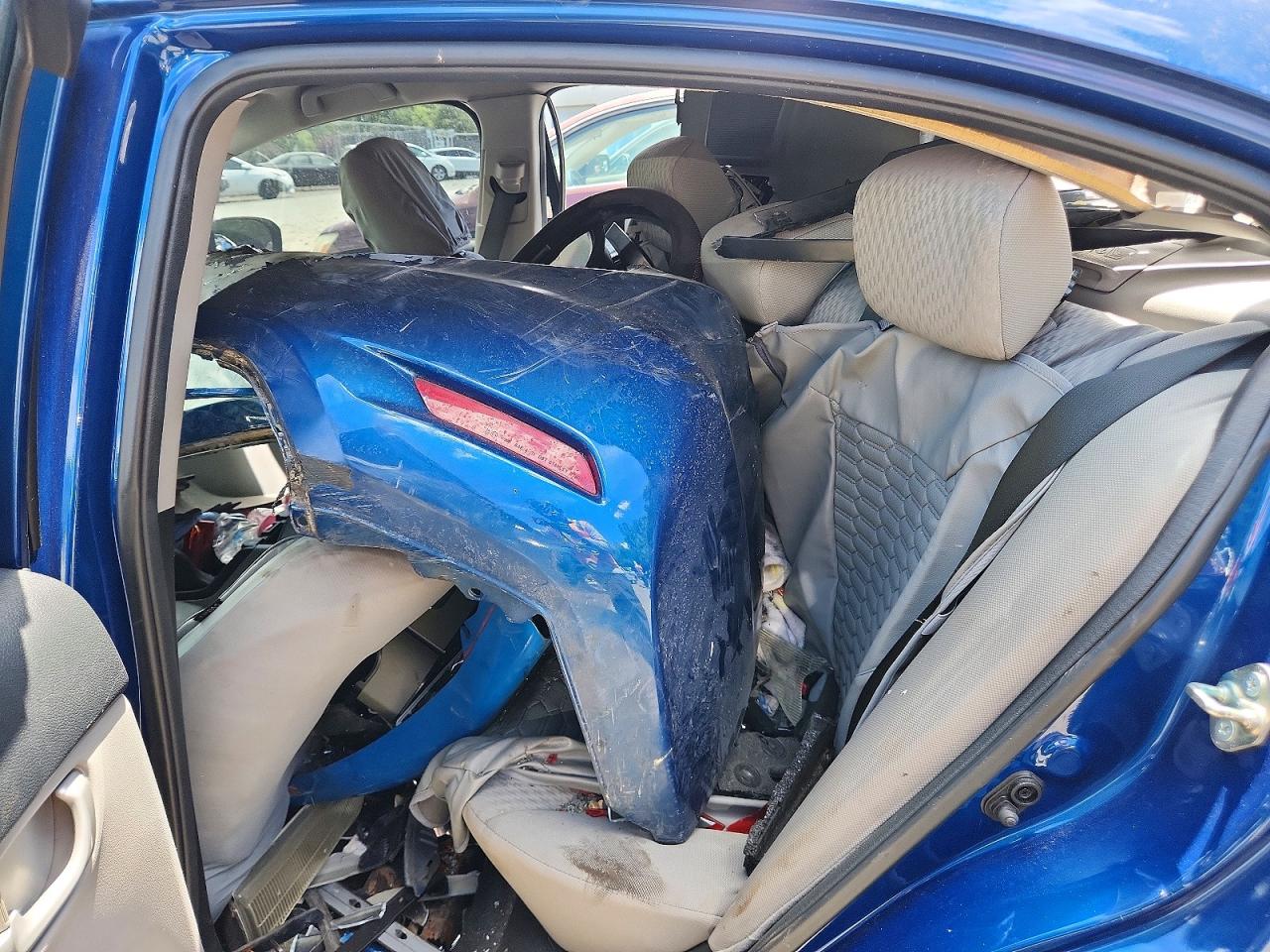 2015 Honda Civic Lx Blue vin: 19XFB2F50FE221200