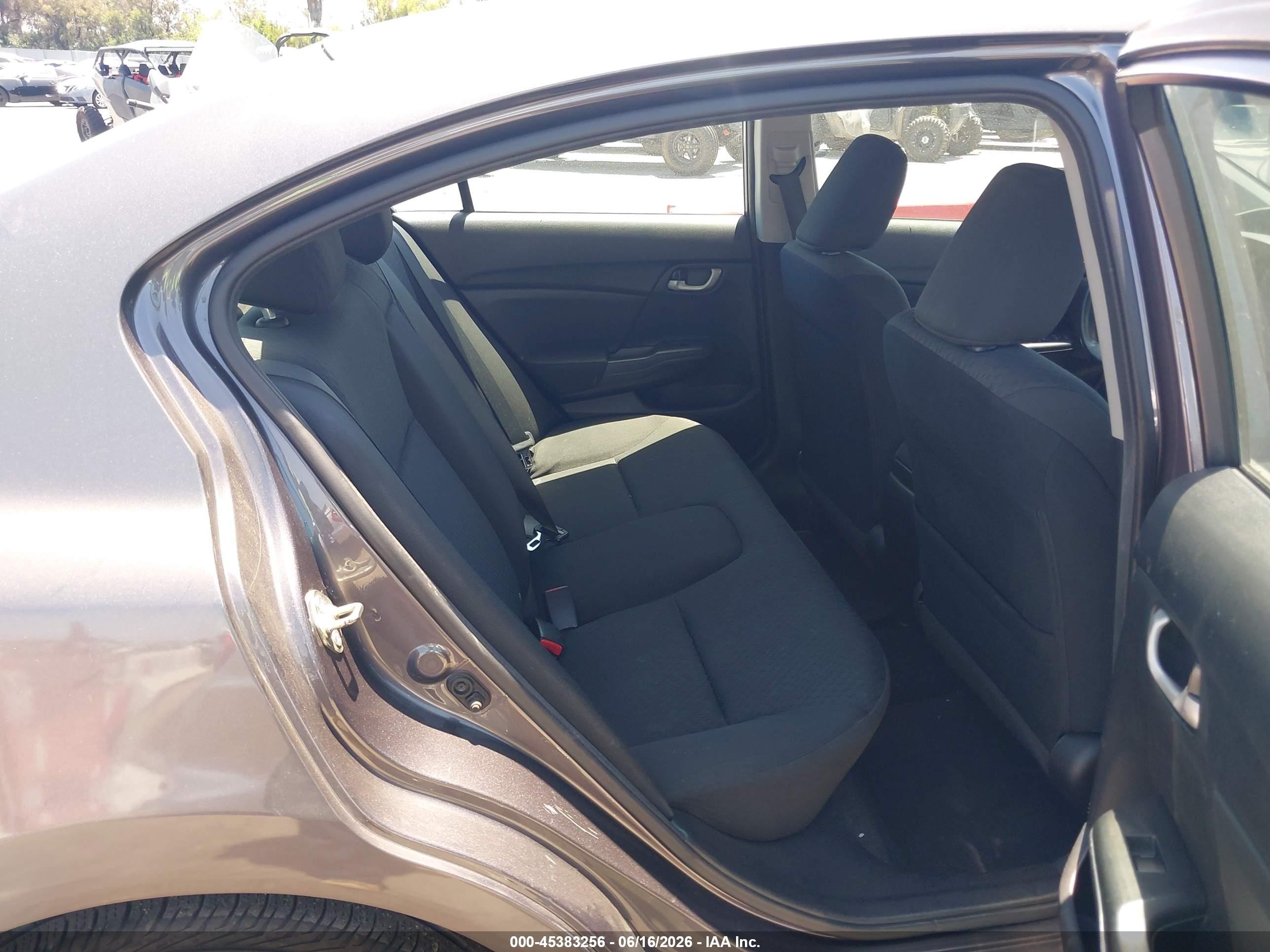2015 Honda Civic Lx Серый vin: 19XFB2F50FE282188