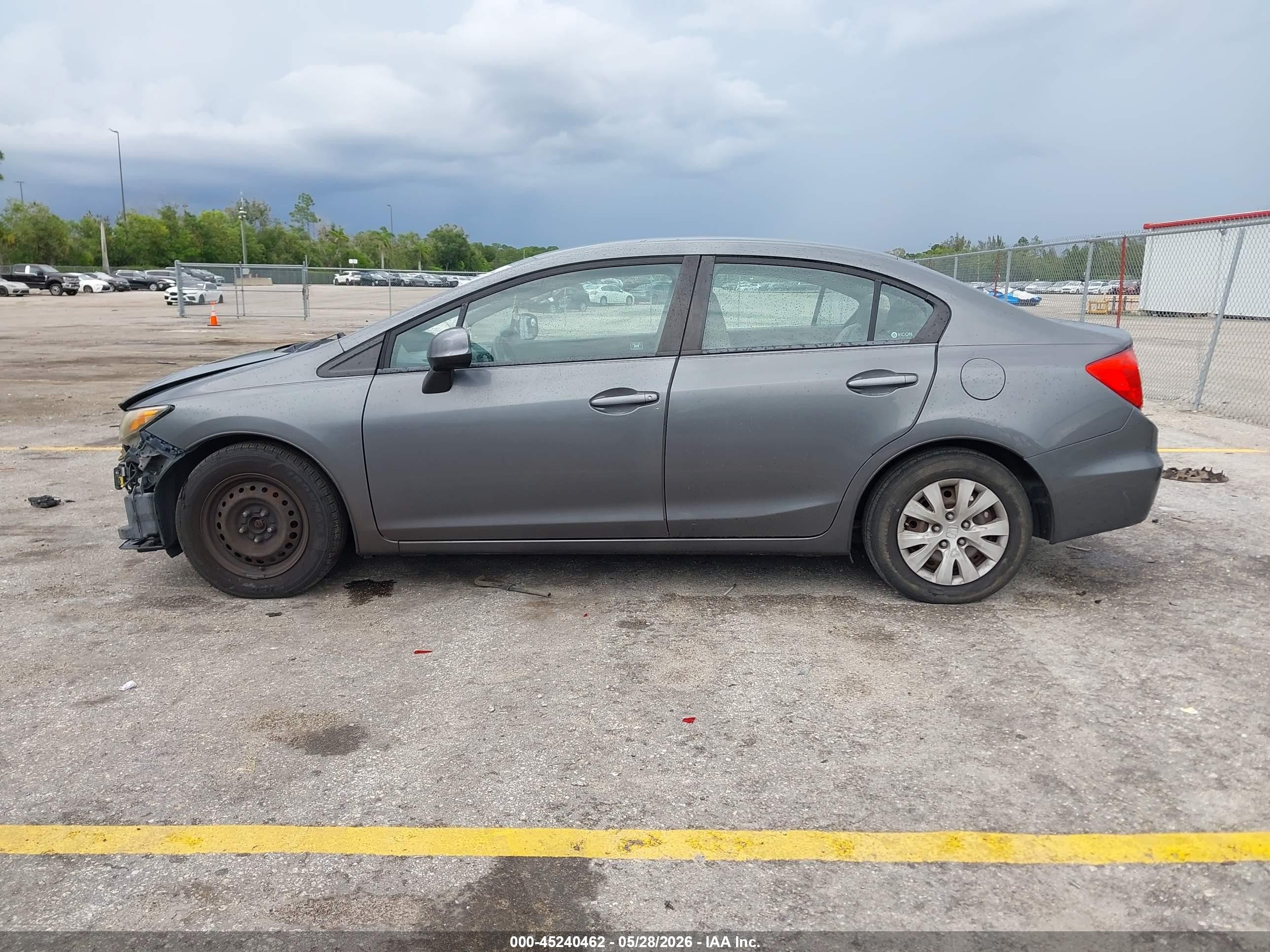 2012 Honda Civic Lx Gray vin: 19XFB2F51CE021714