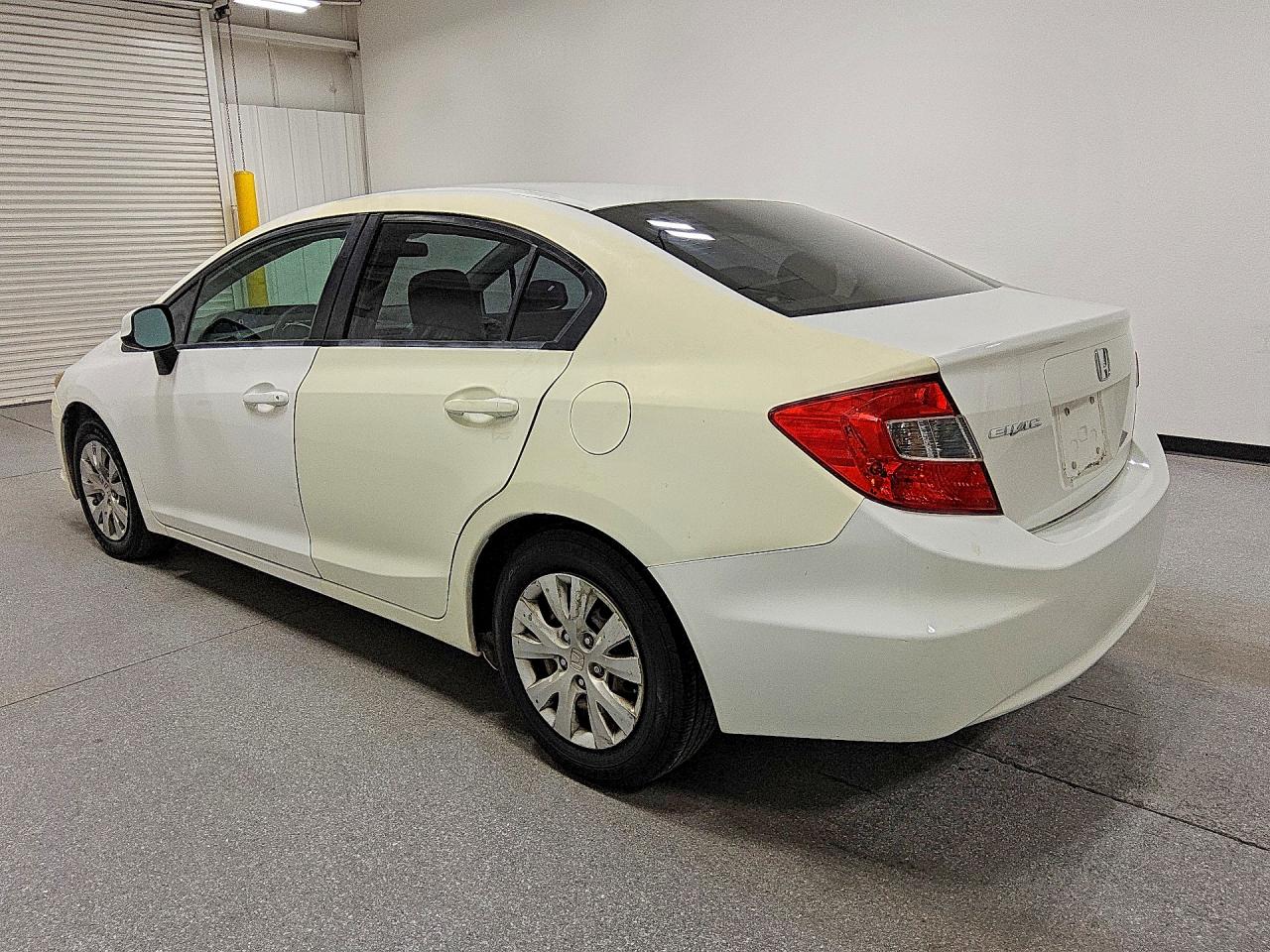 2012 Honda Civic Lx White vin: 19XFB2F51CE023527