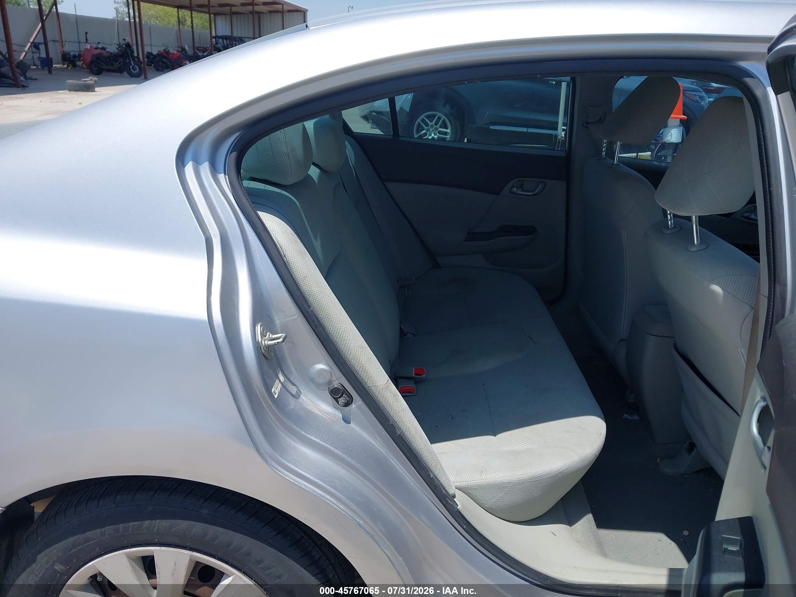 2012 Honda Civic Lx Silver vin: 19XFB2F51CE073733