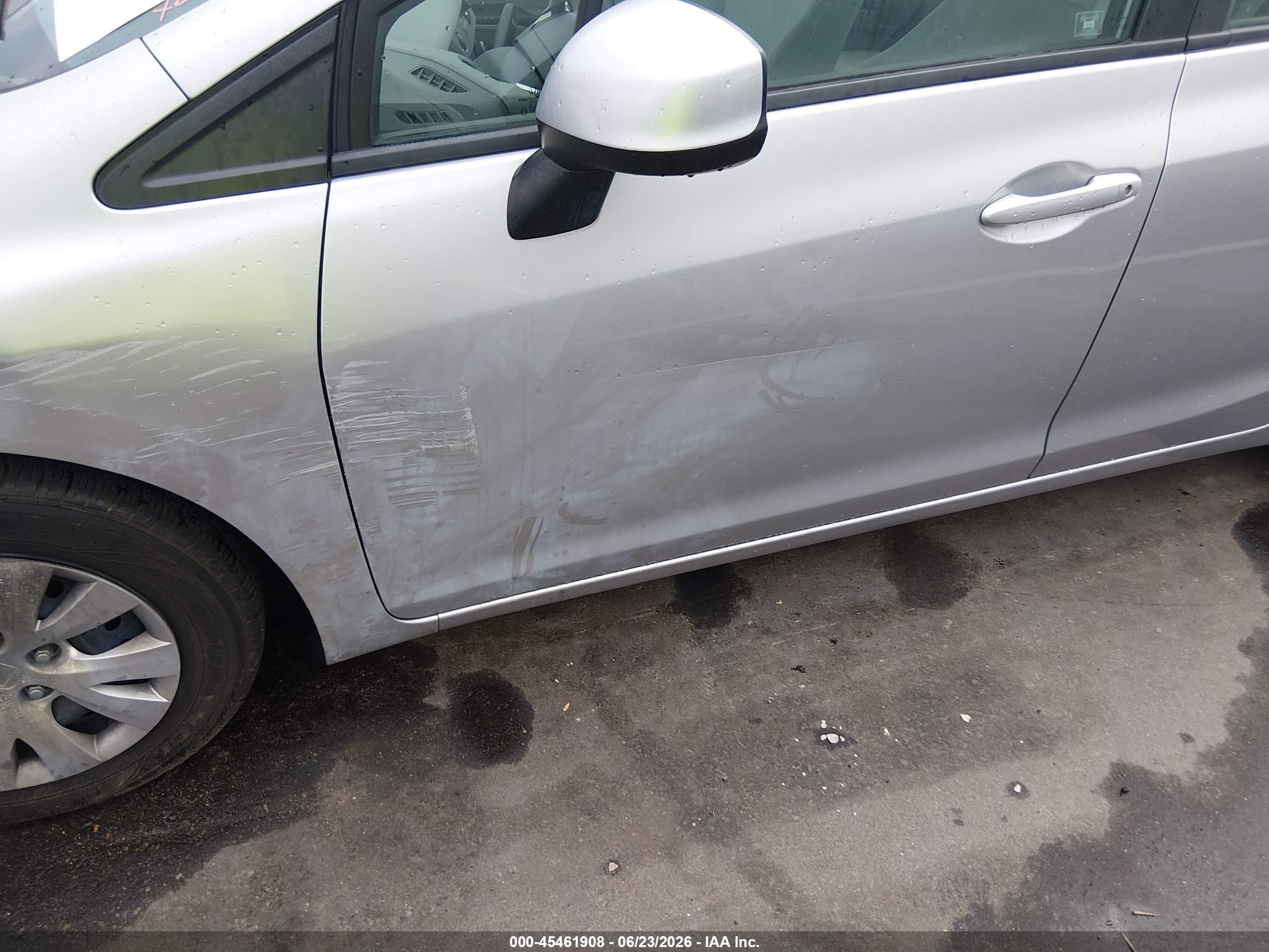 2012 Honda Civic Lx Серебряный vin: 19XFB2F51CE386975