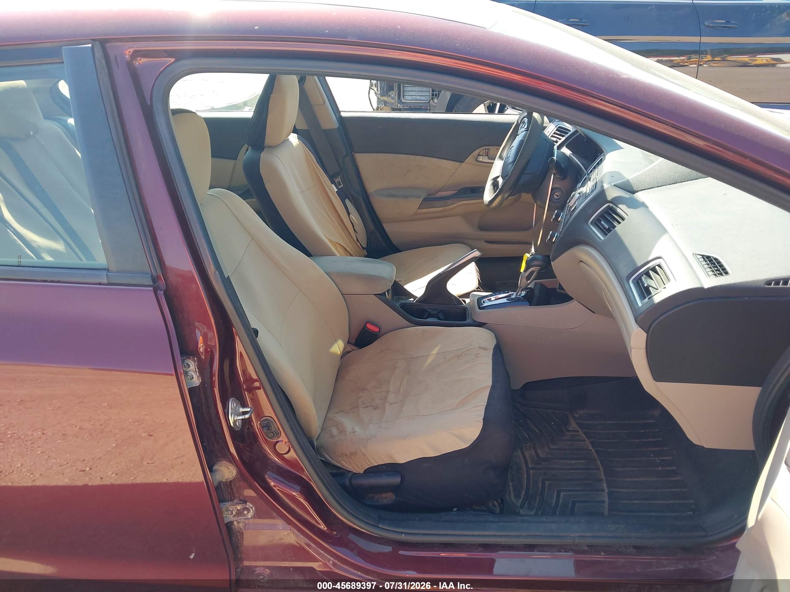 2014 Honda Civic Lx Красный vin: 19XFB2F51EE026981