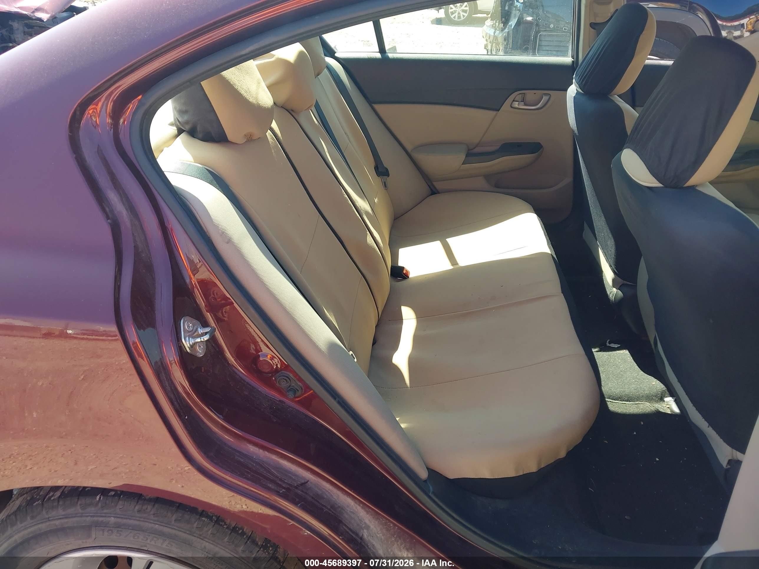 2014 Honda Civic Lx Красный vin: 19XFB2F51EE026981