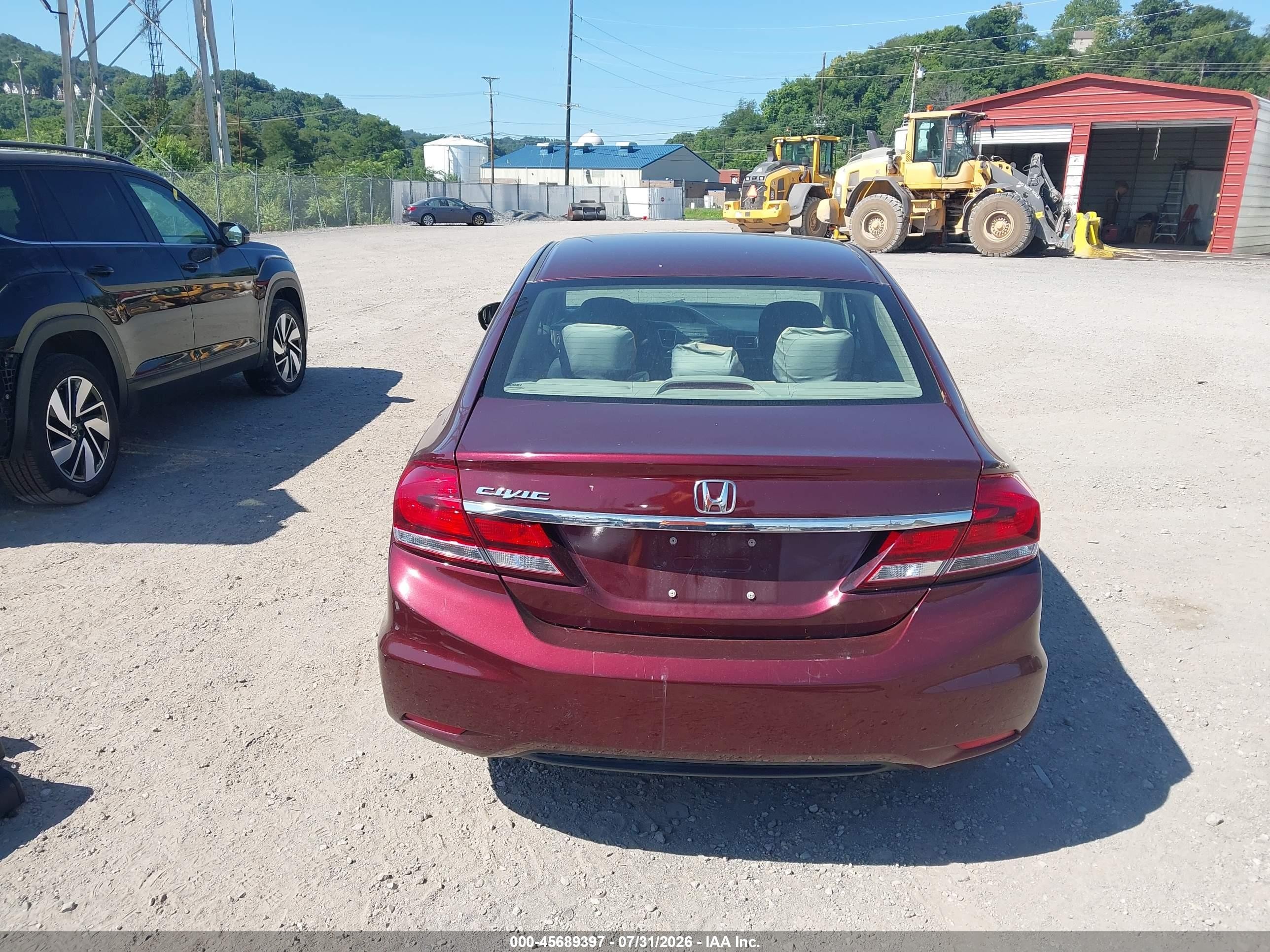 2014 Honda Civic Lx Красный vin: 19XFB2F51EE026981