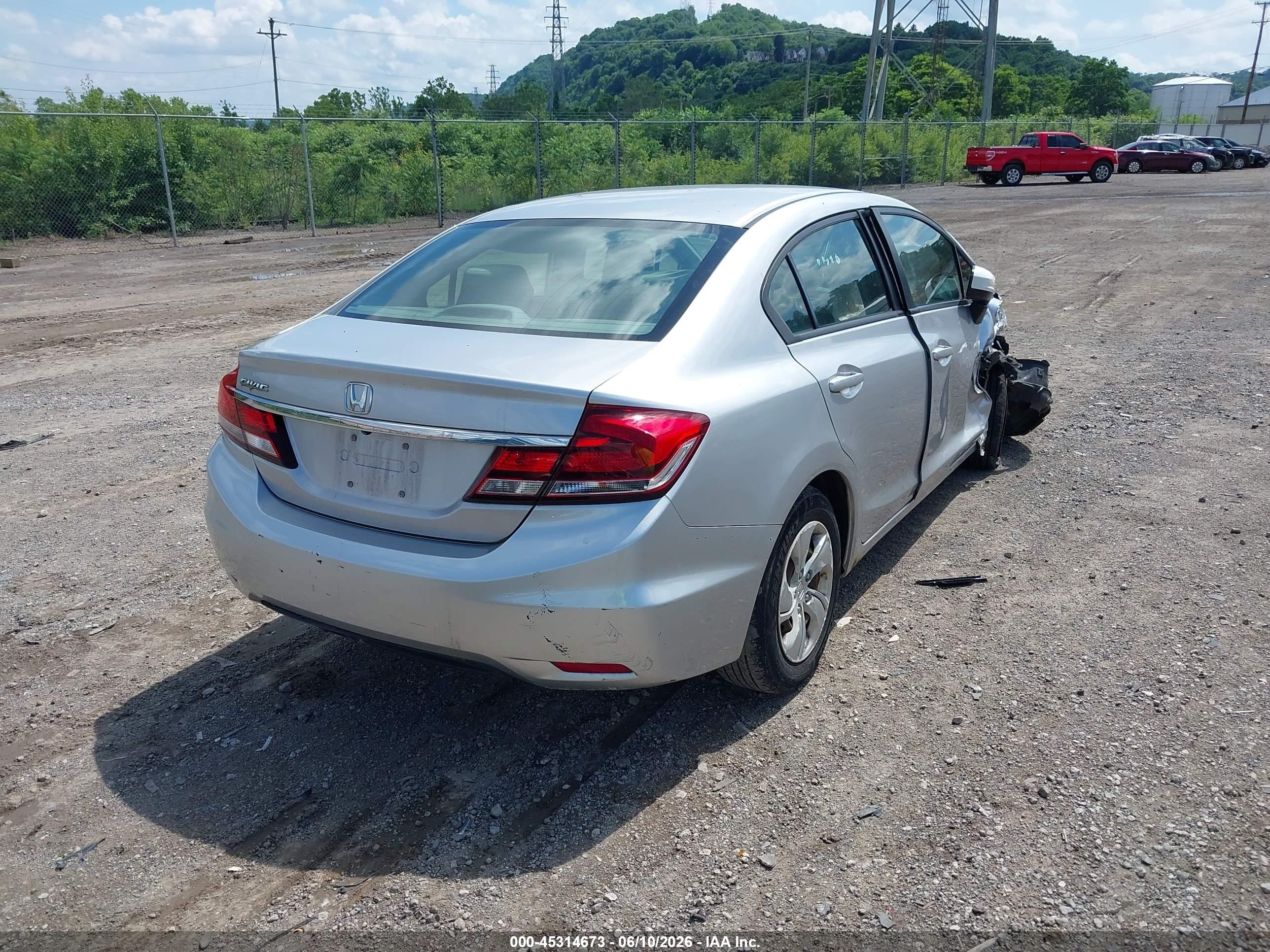 2014 Honda Civic Lx Серебряный vin: 19XFB2F51EE053159