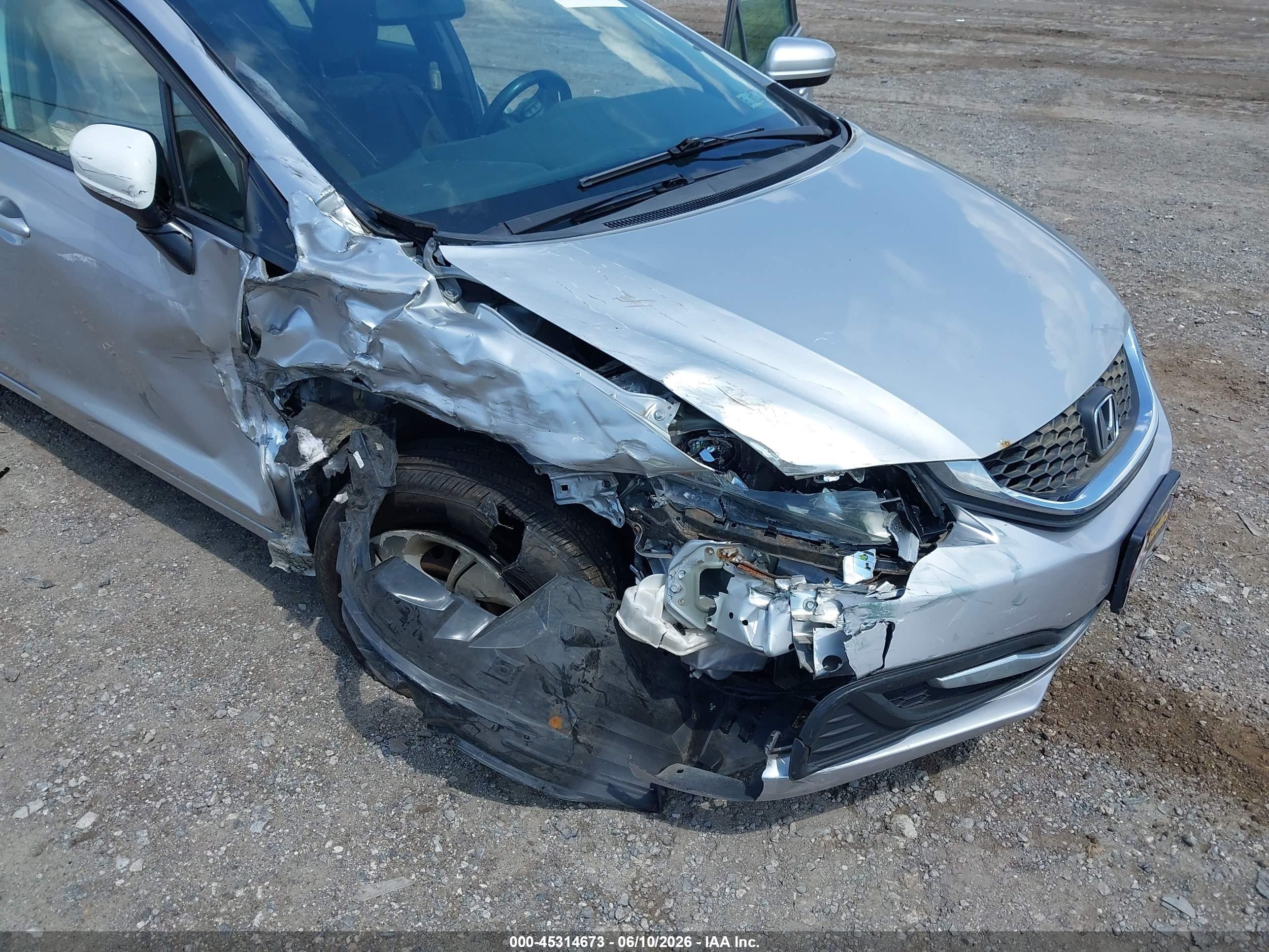 2014 Honda Civic Lx Серебряный vin: 19XFB2F51EE053159
