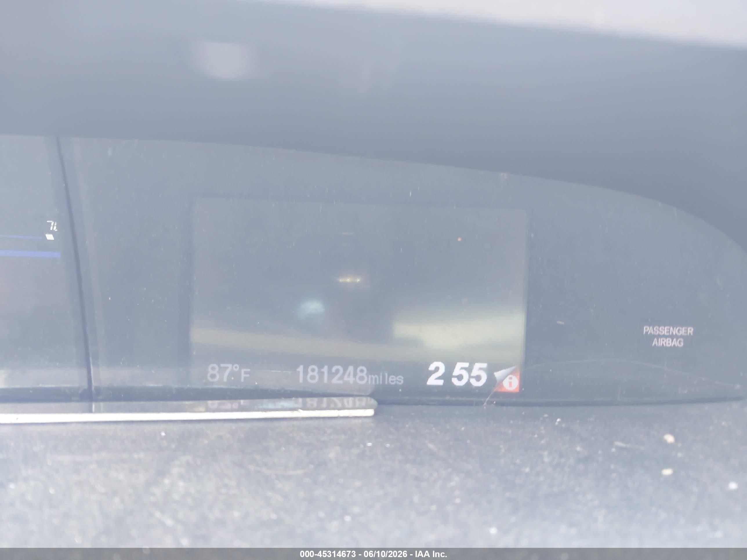 2014 Honda Civic Lx Серебряный vin: 19XFB2F51EE053159