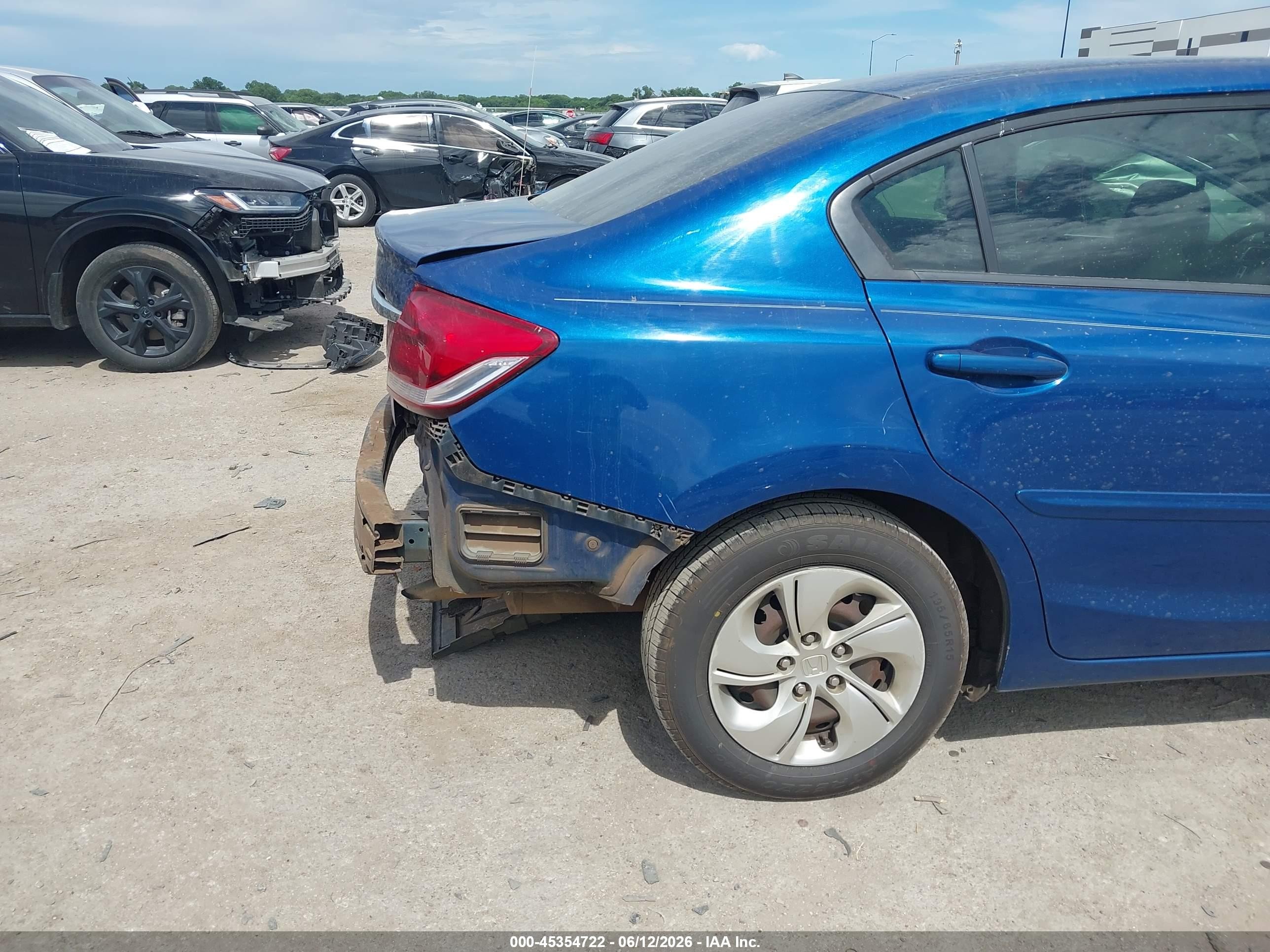 2014 Honda Civic Lx Blue vin: 19XFB2F51EE074884