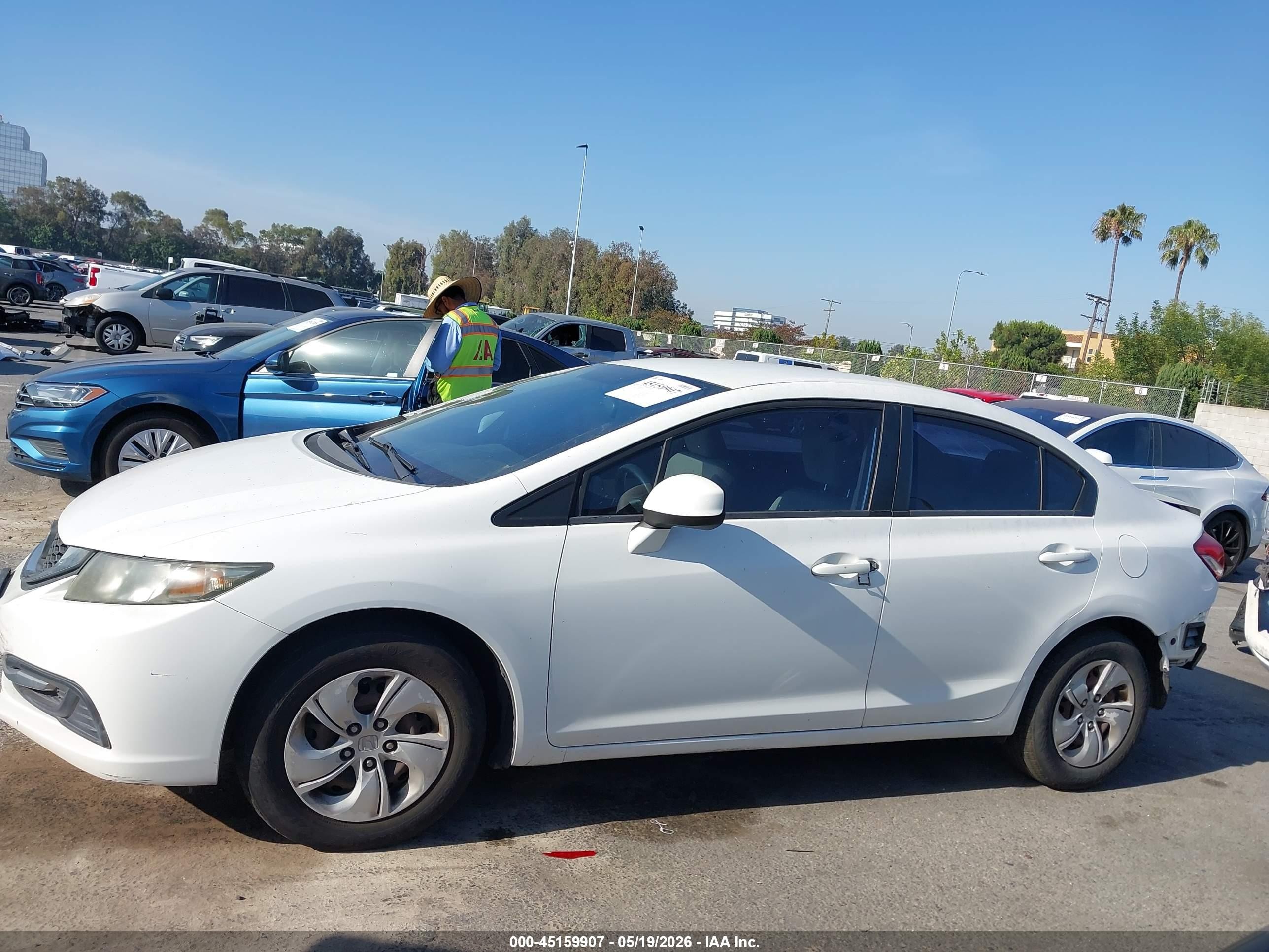 2014 Honda Civic Lx White vin: 19XFB2F51EE205828