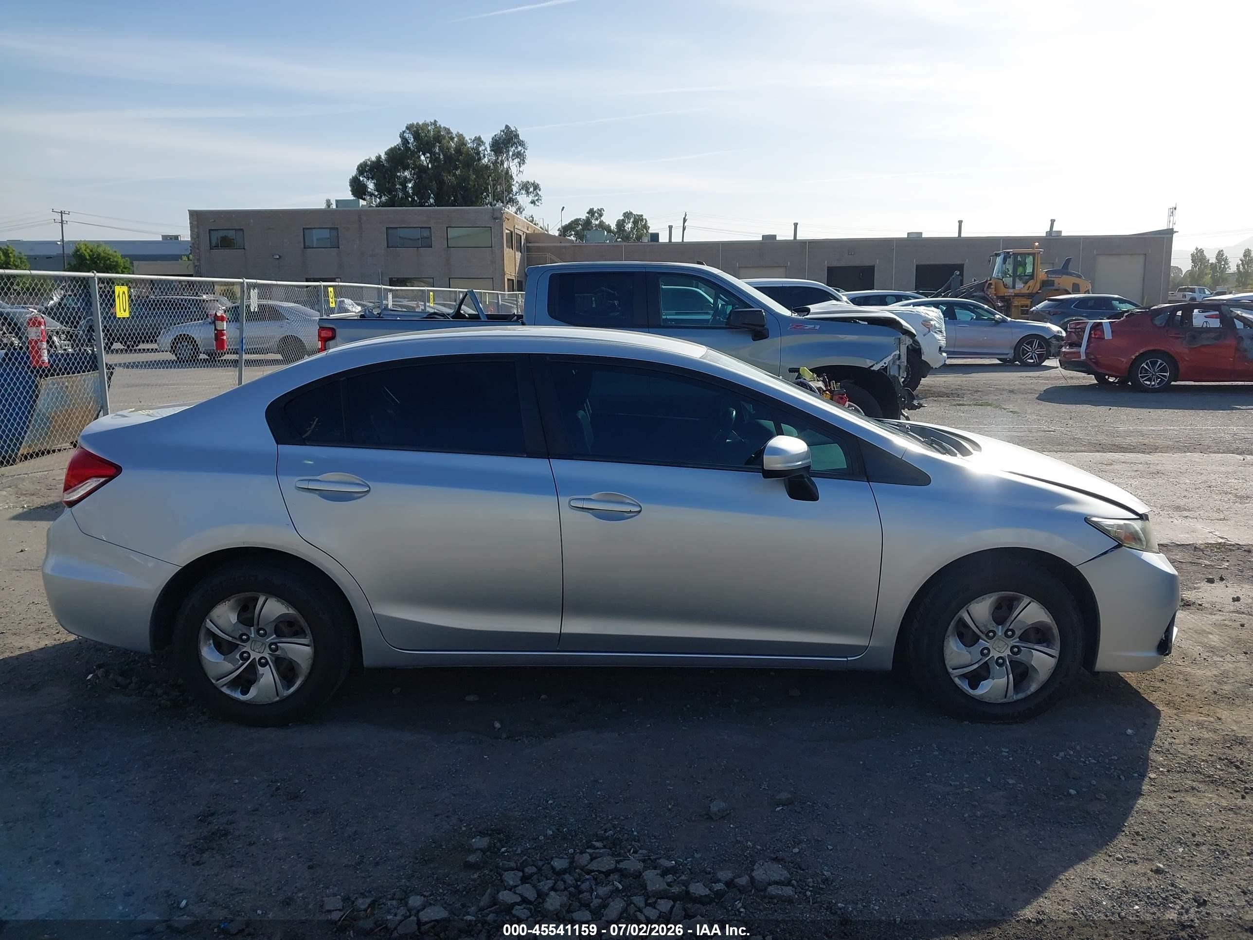 2014 Honda Civic Lx Silver vin: 19XFB2F51EE250946