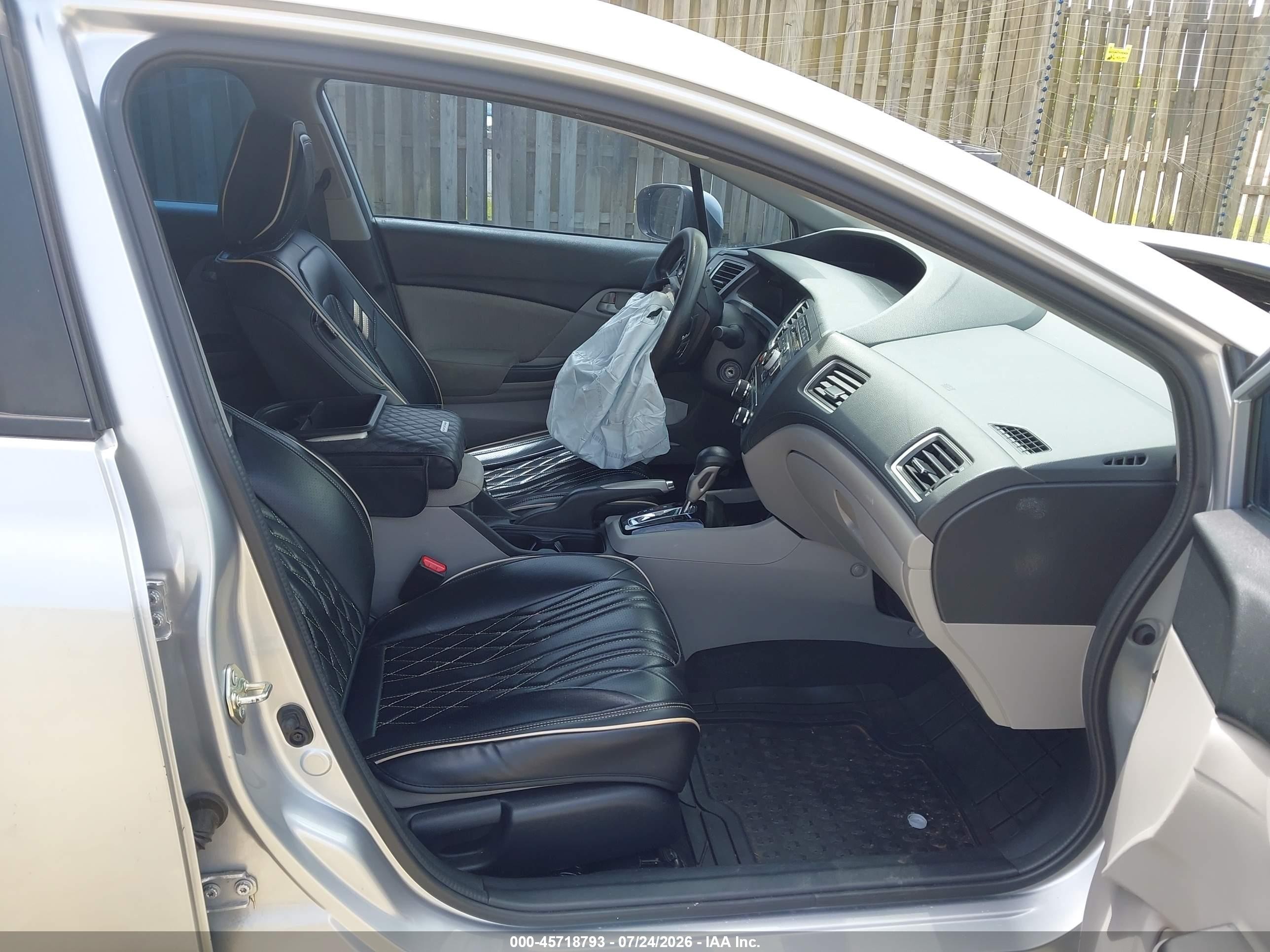 2015 Honda Civic Lx Silver vin: 19XFB2F51FE018817