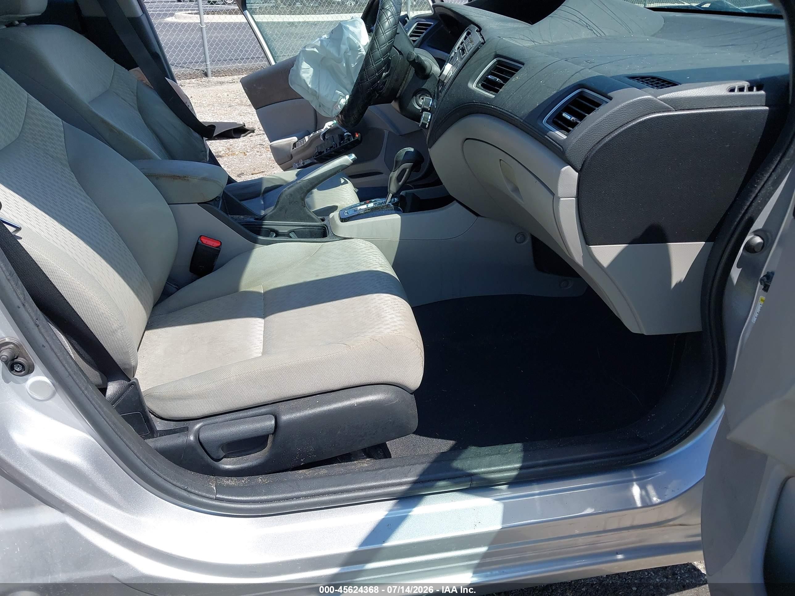 2015 Honda Civic Lx Silver vin: 19XFB2F51FE028649
