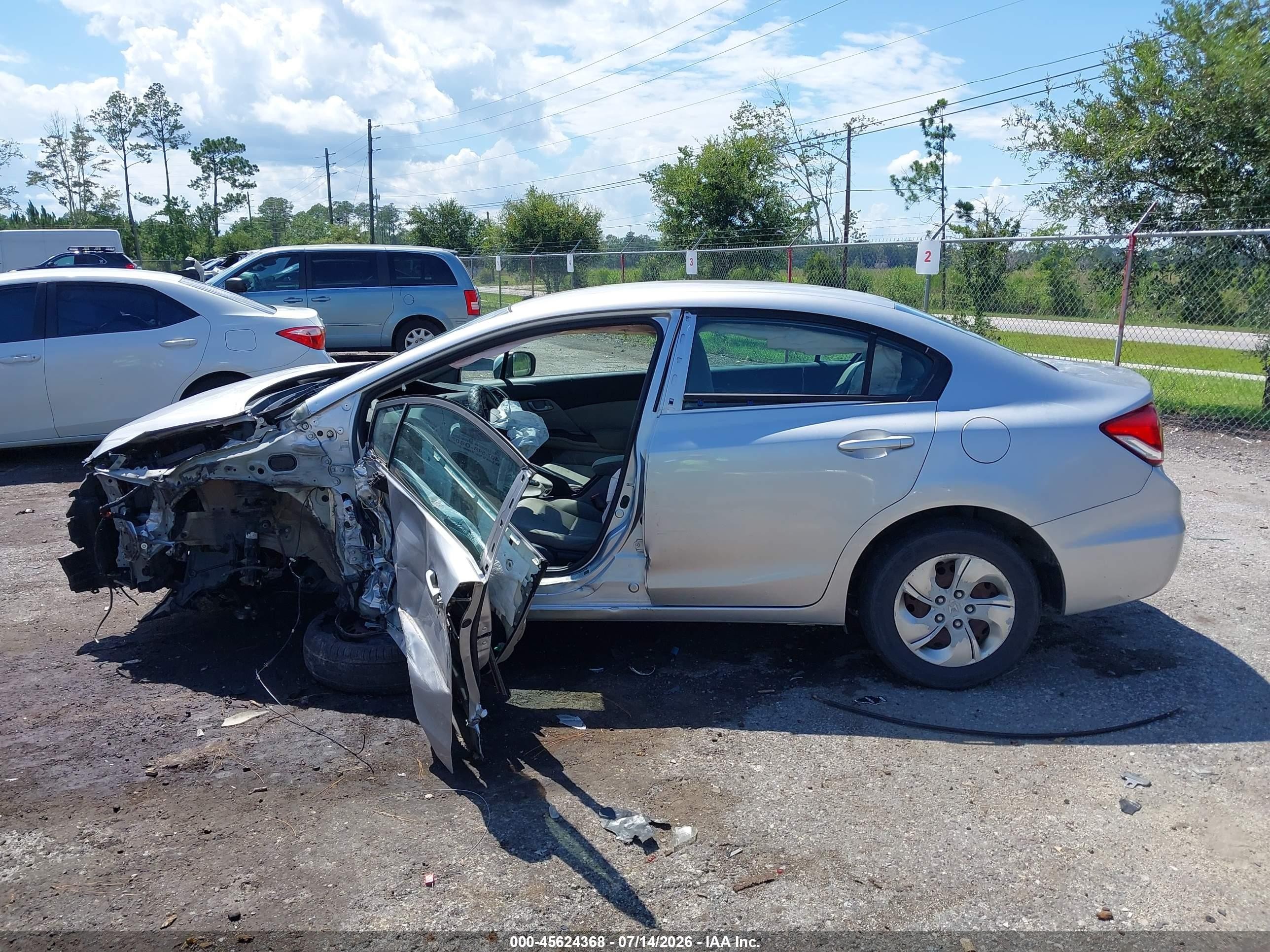 2015 Honda Civic Lx Silver vin: 19XFB2F51FE028649