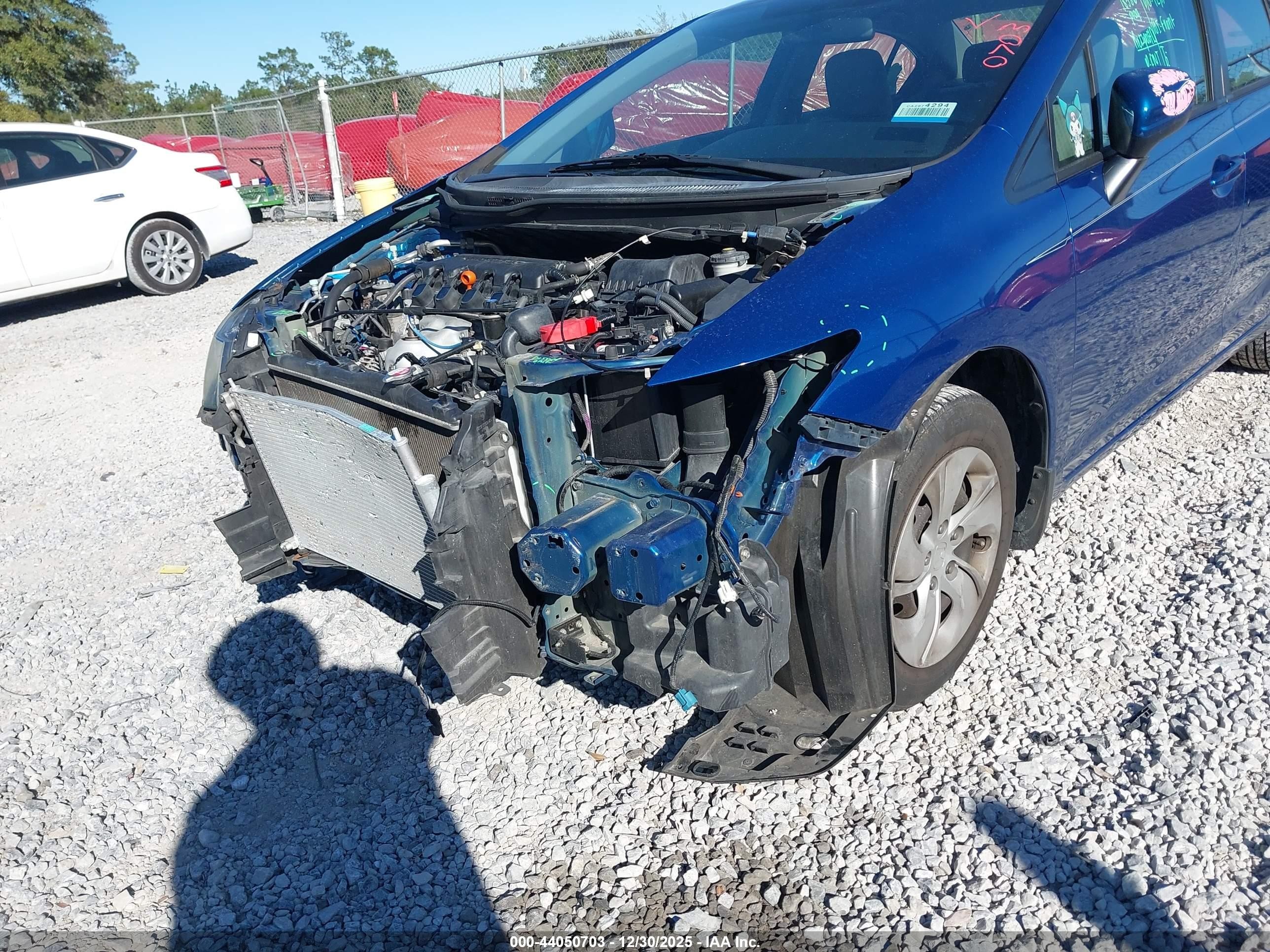 2015 Honda Civic Lx Blue vin: 19XFB2F51FE085093