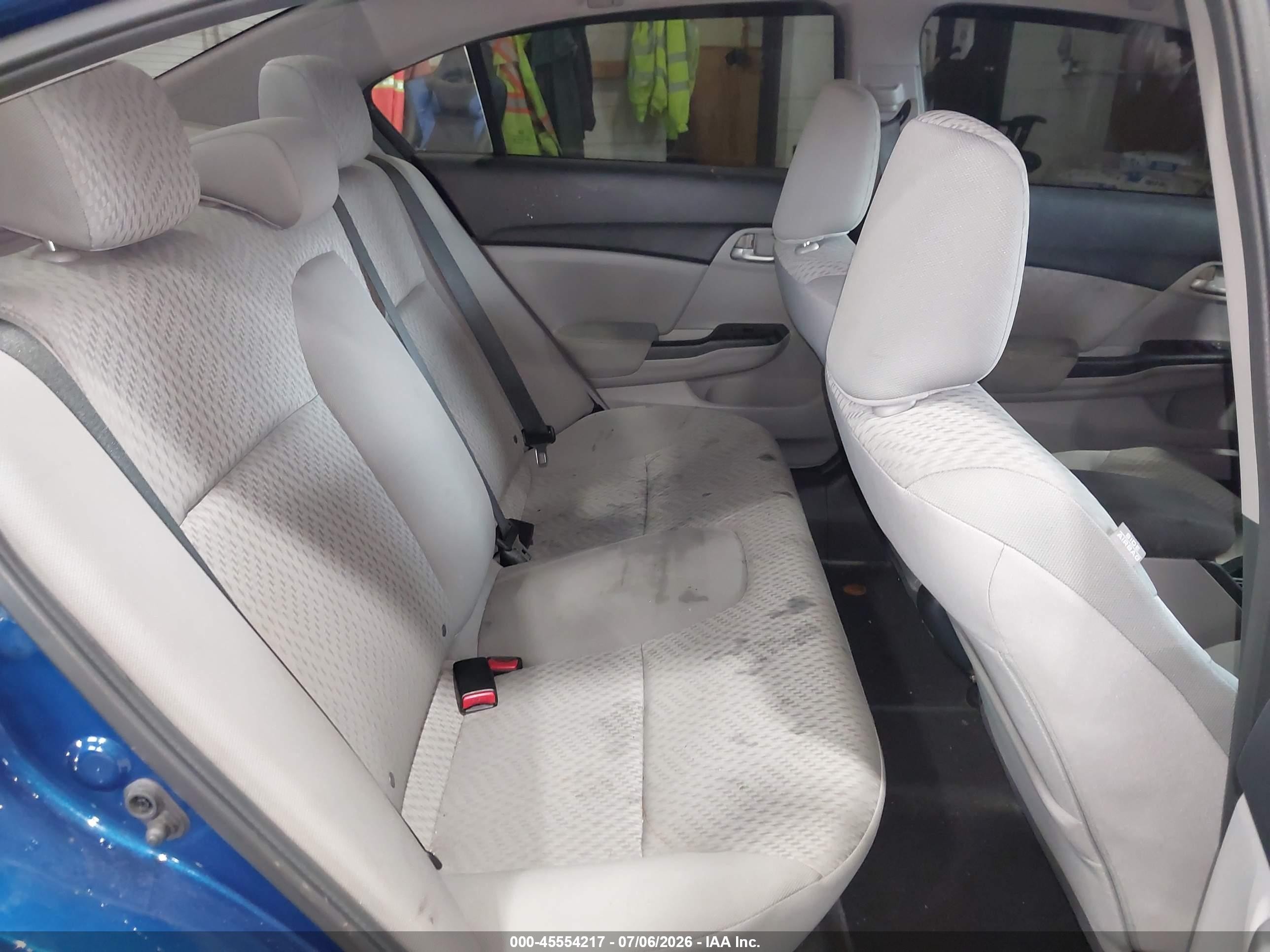 2015 Honda Civic Lx Blue vin: 19XFB2F51FE254688