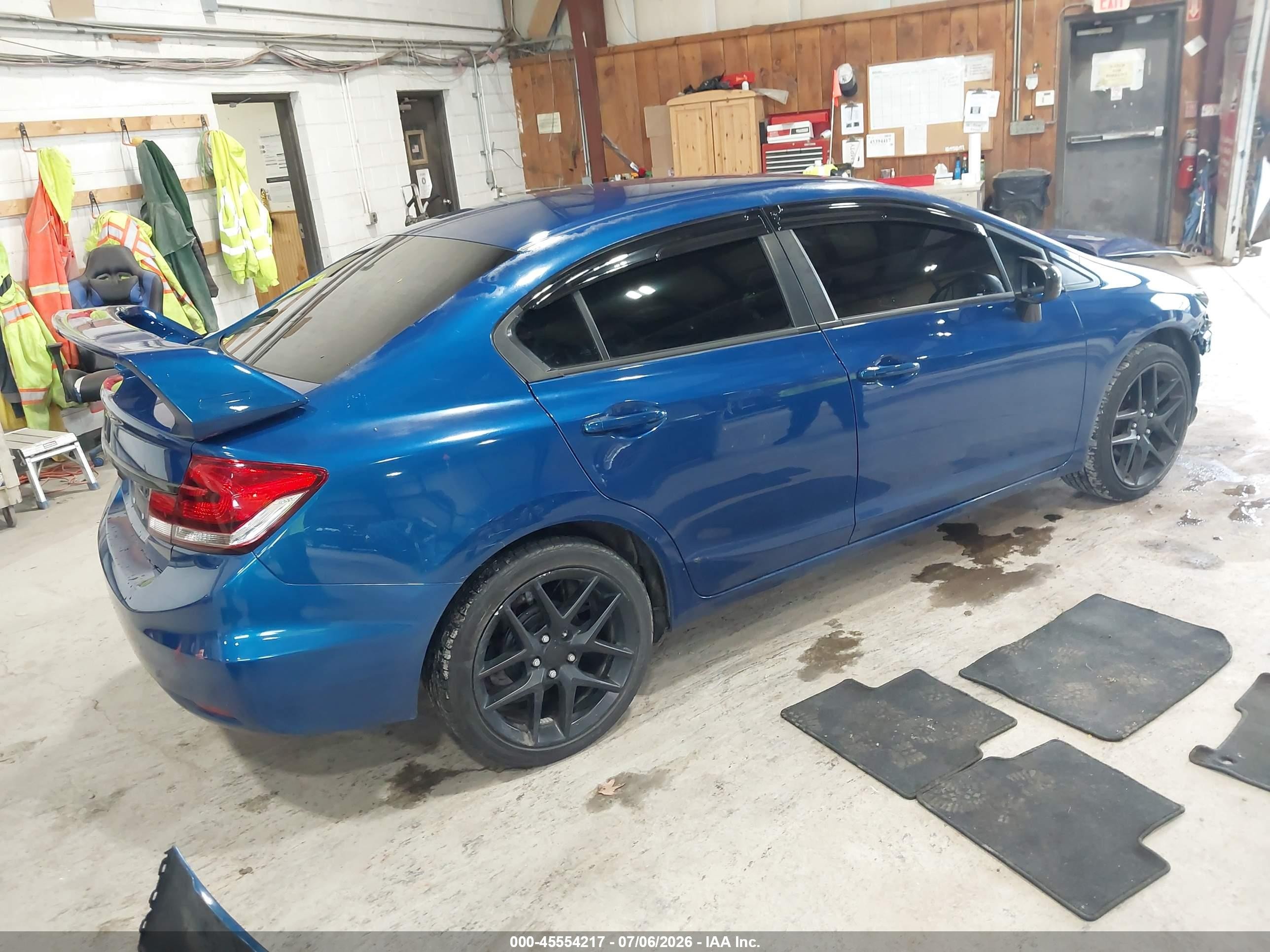 2015 Honda Civic Lx Blue vin: 19XFB2F51FE254688