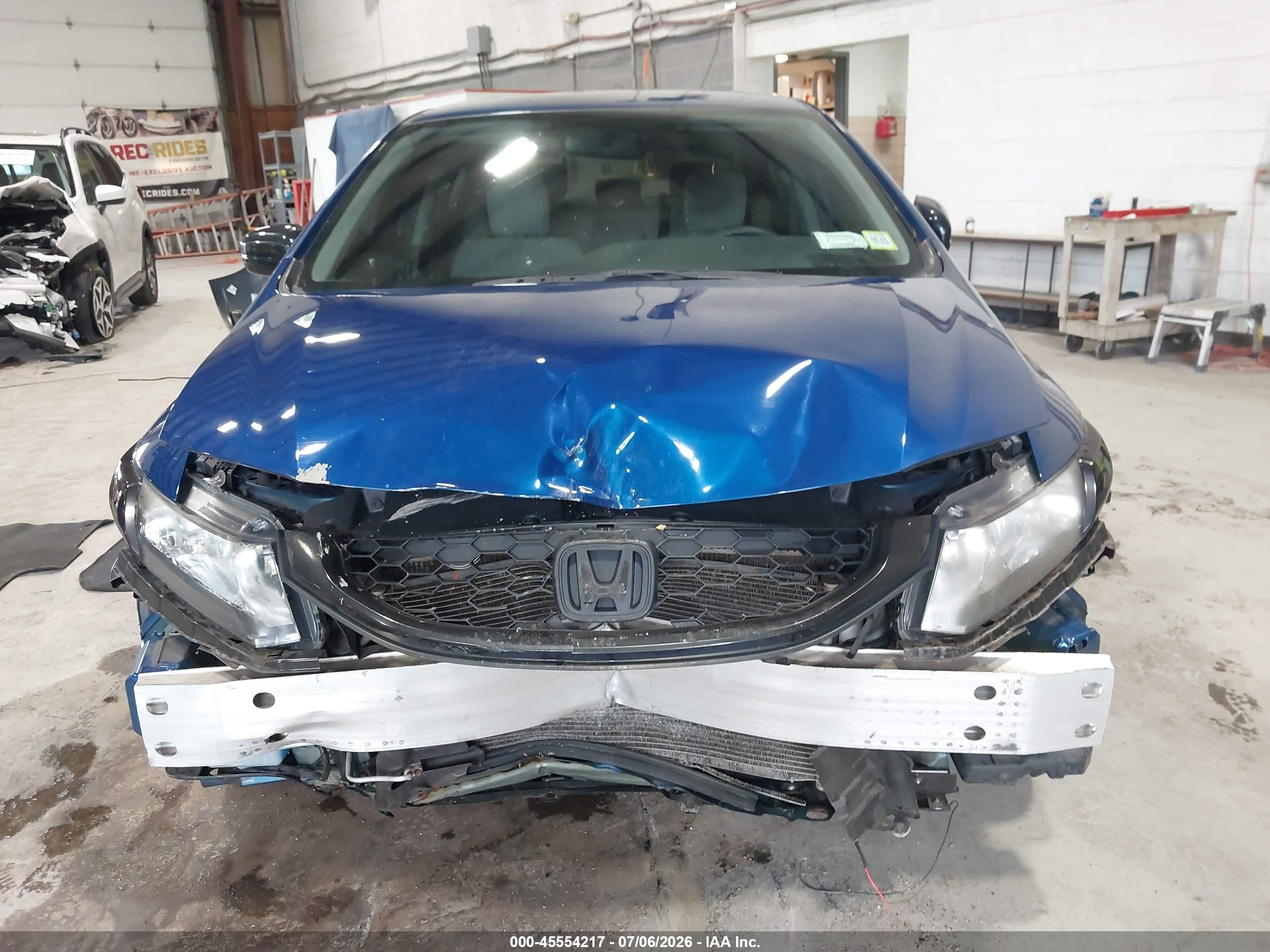 2015 Honda Civic Lx Blue vin: 19XFB2F51FE254688