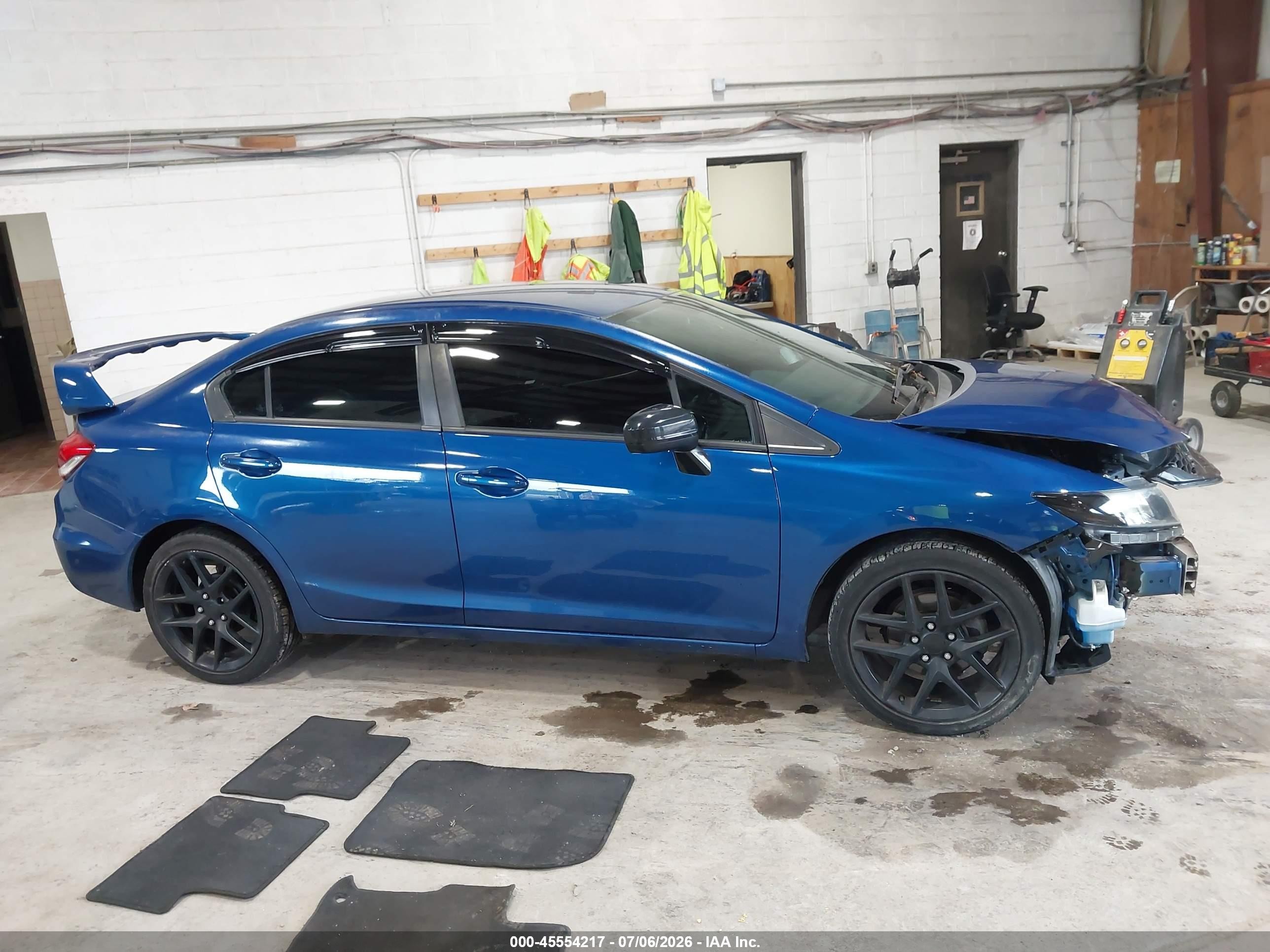 2015 Honda Civic Lx Blue vin: 19XFB2F51FE254688