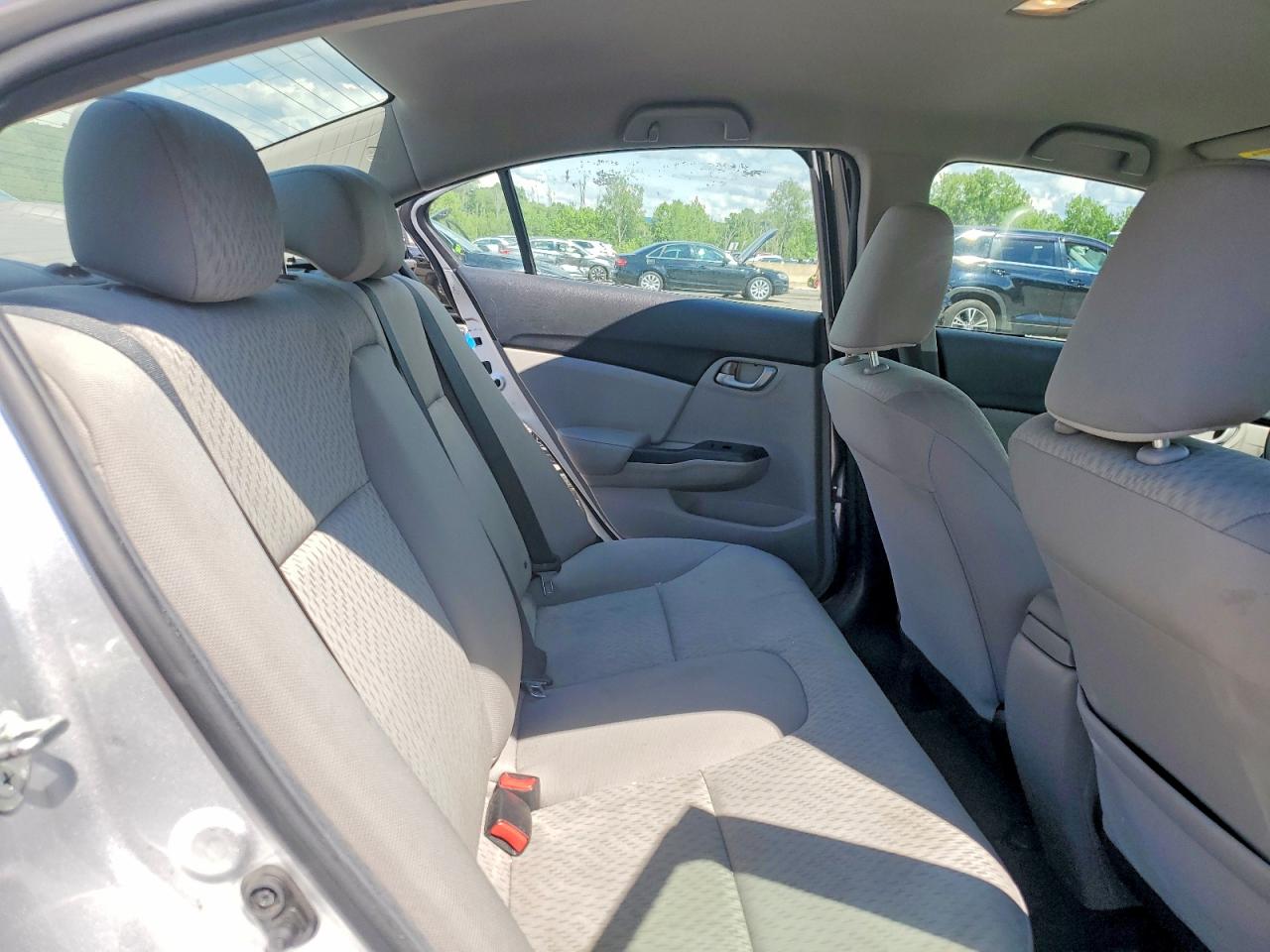 2015 Honda Civic Lx Silver vin: 19XFB2F51FE267392
