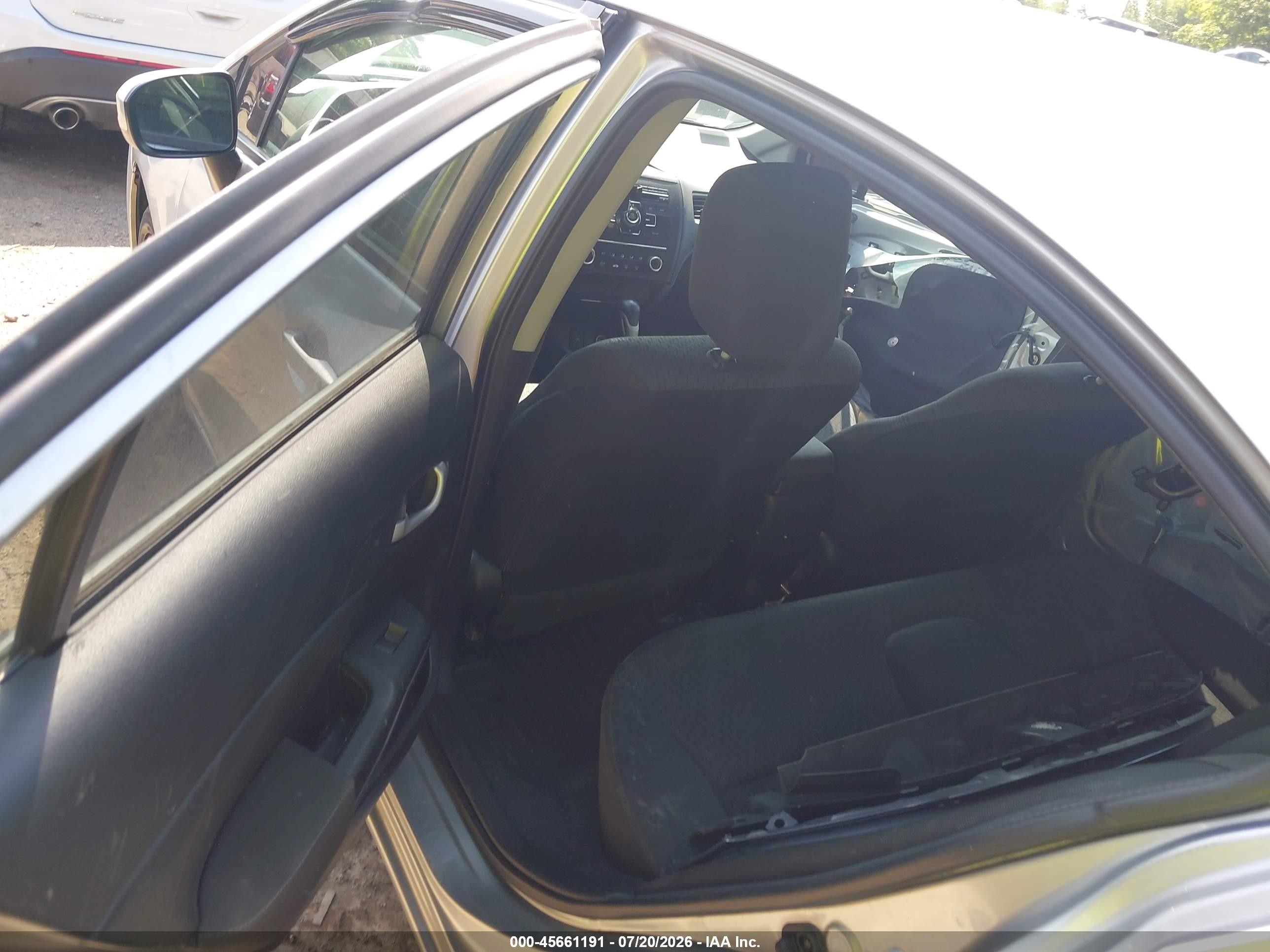 2015 Honda Civic Lx Silver vin: 19XFB2F51FE273127