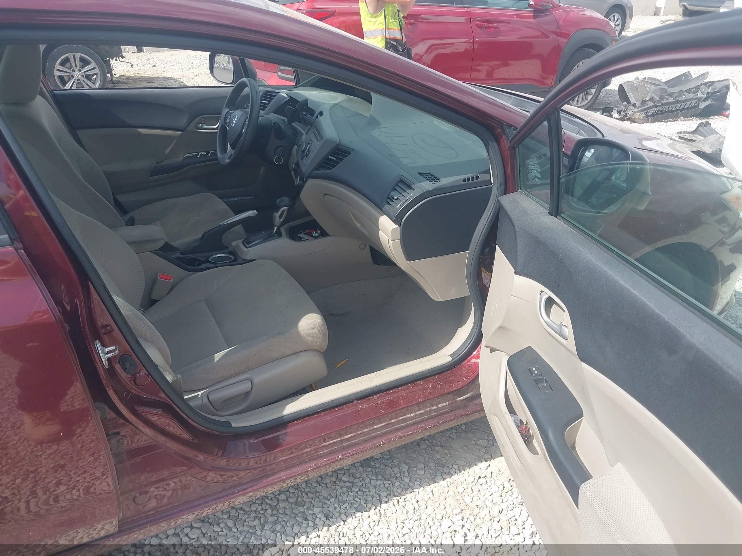 2012 Honda Civic Lx Maroon vin: 19XFB2F52CE022547