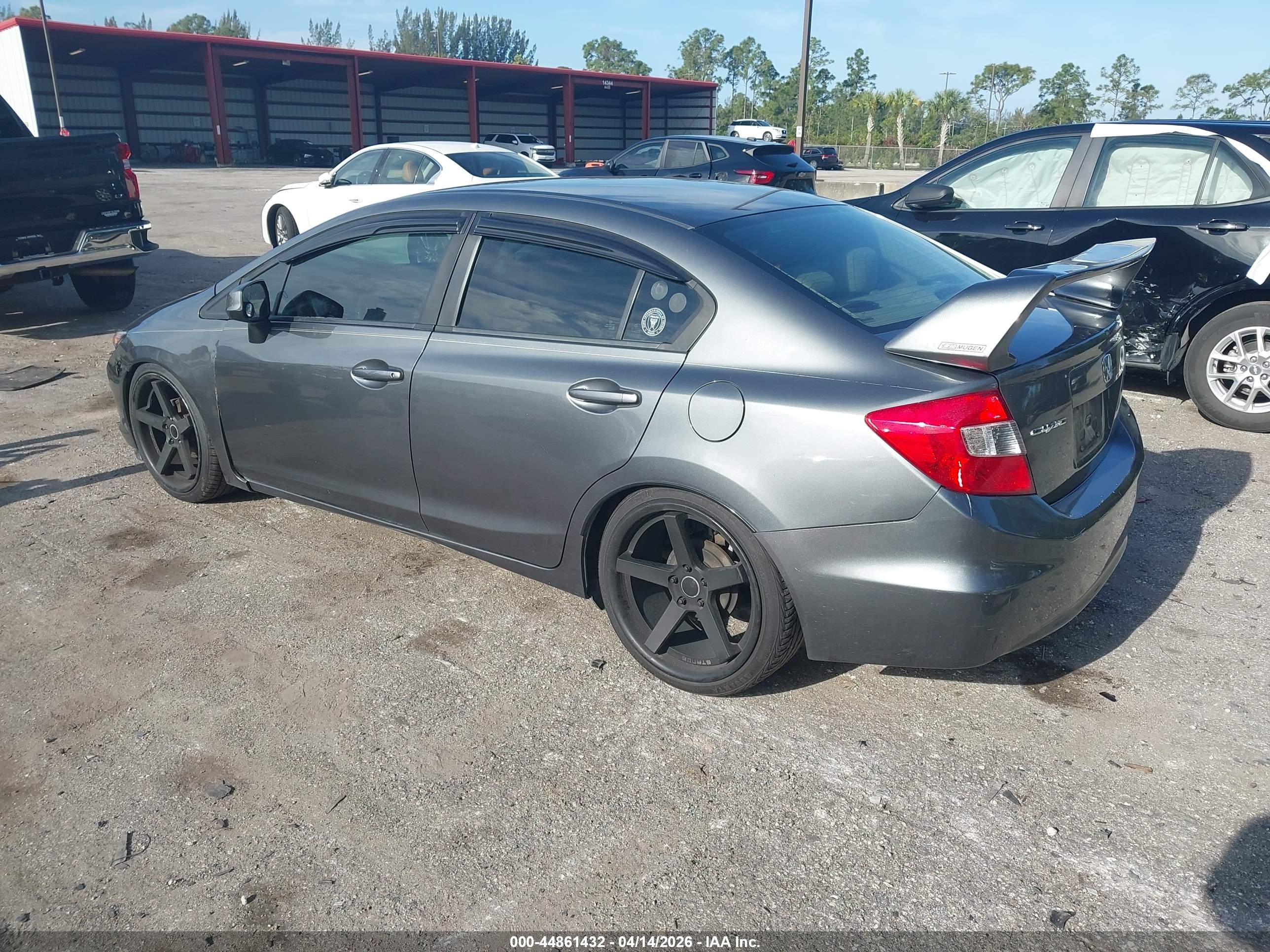 2012 Honda Civic Lx Gray vin: 19XFB2F52CE109557