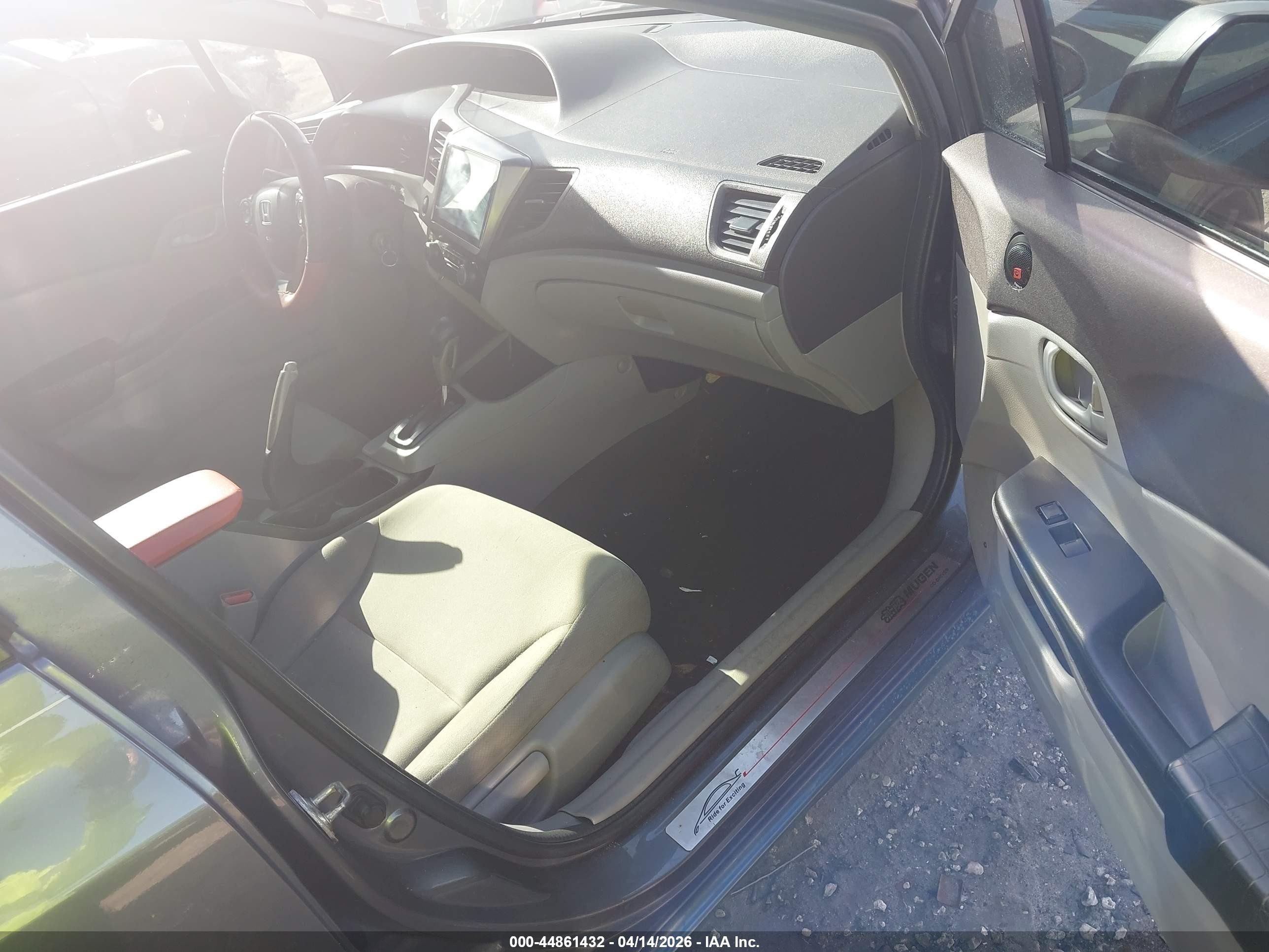 2012 Honda Civic Lx Gray vin: 19XFB2F52CE109557